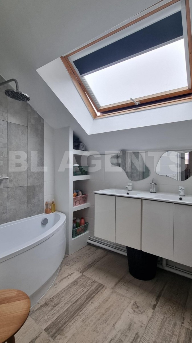 Maison traditionnelle 8 Pièce(s) LIEUSAINT - Photo 6