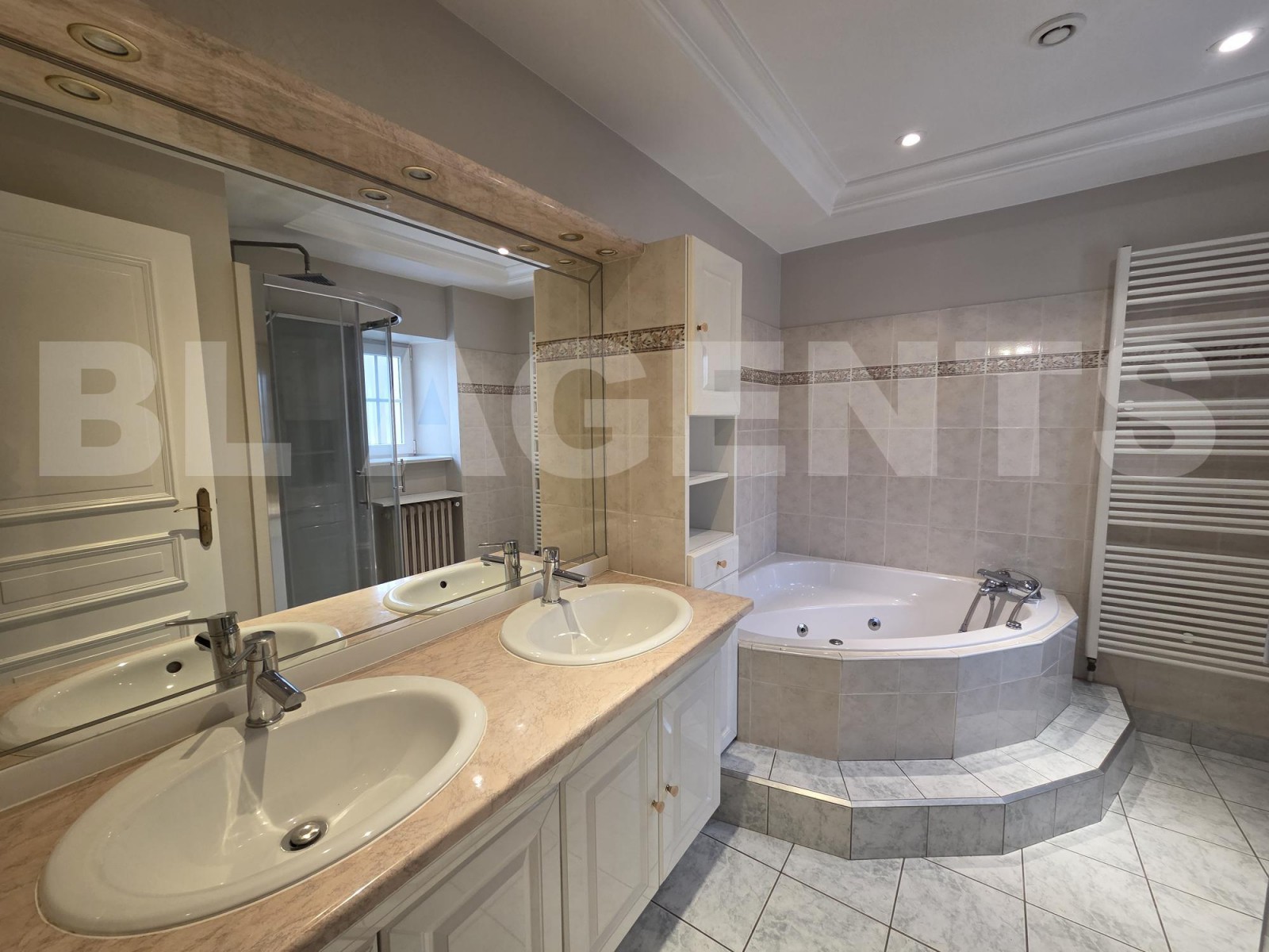 Maison 8 Pièce(s) COULANS-SUR-GEE - Photo 6