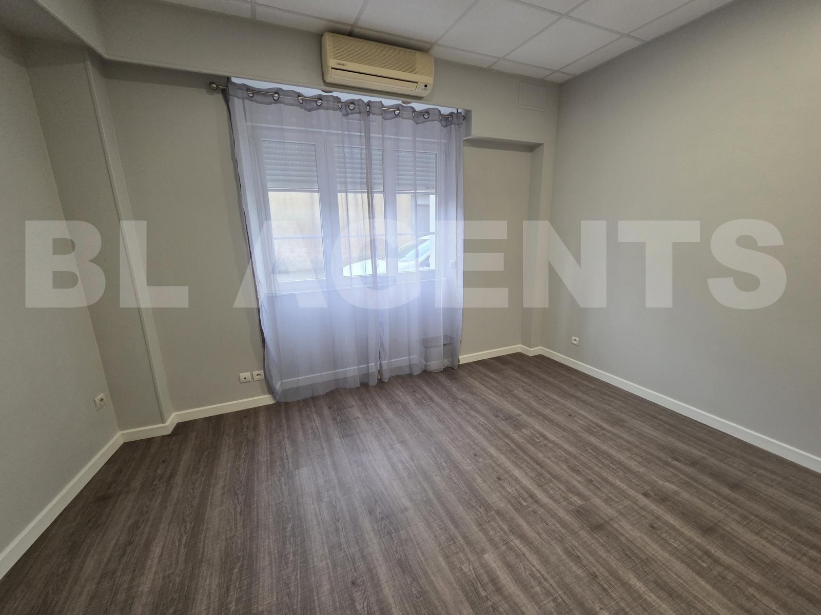 Maison 8 Pièce(s) COULANS-SUR-GEE - Photo 14