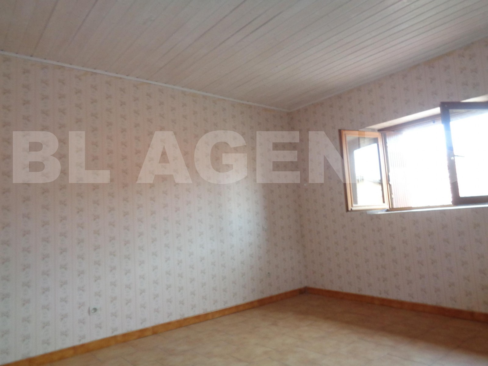 Maison 6 Pièce(s) LARRAZET - Photo 8