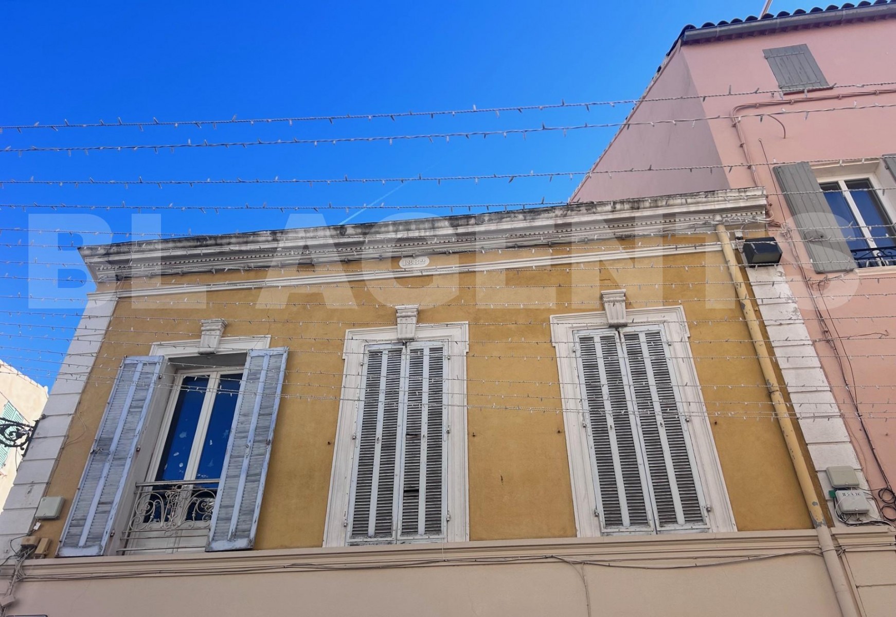 Immeuble  SANARY-SUR-MER - Photo 1