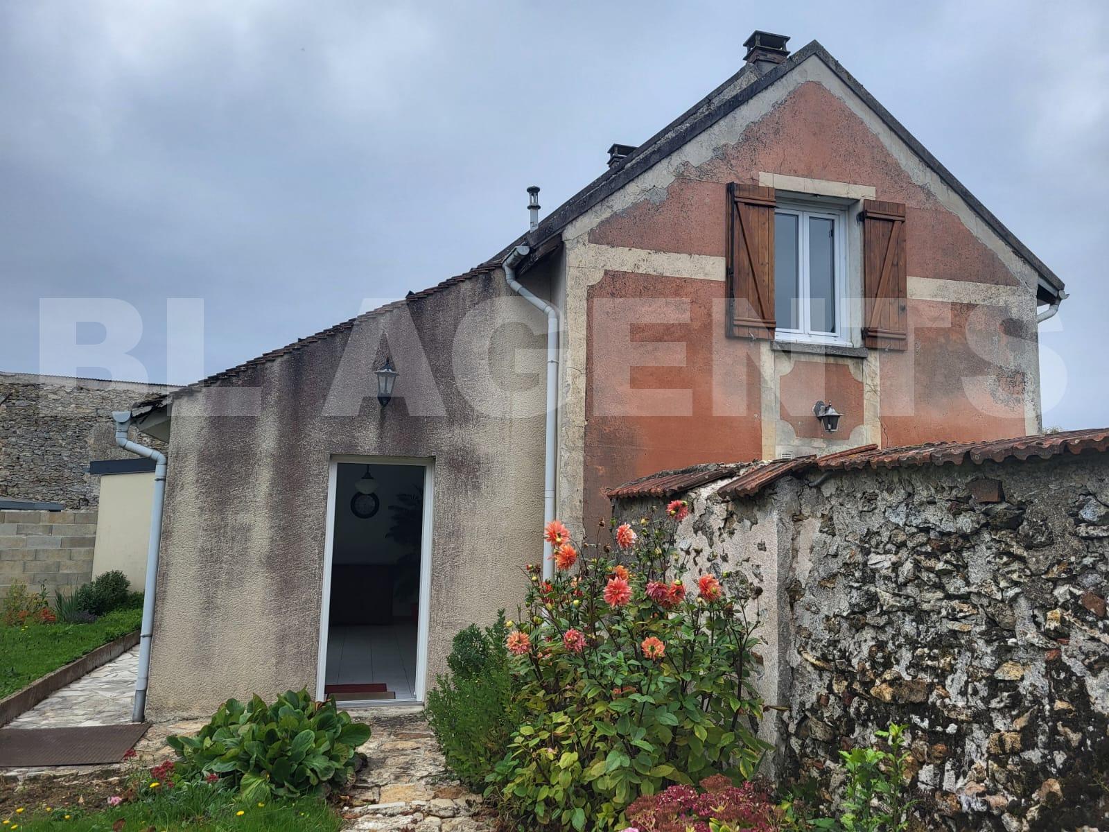Maison de village 5 Pièce(s) BASSEVELLE - Photo 3