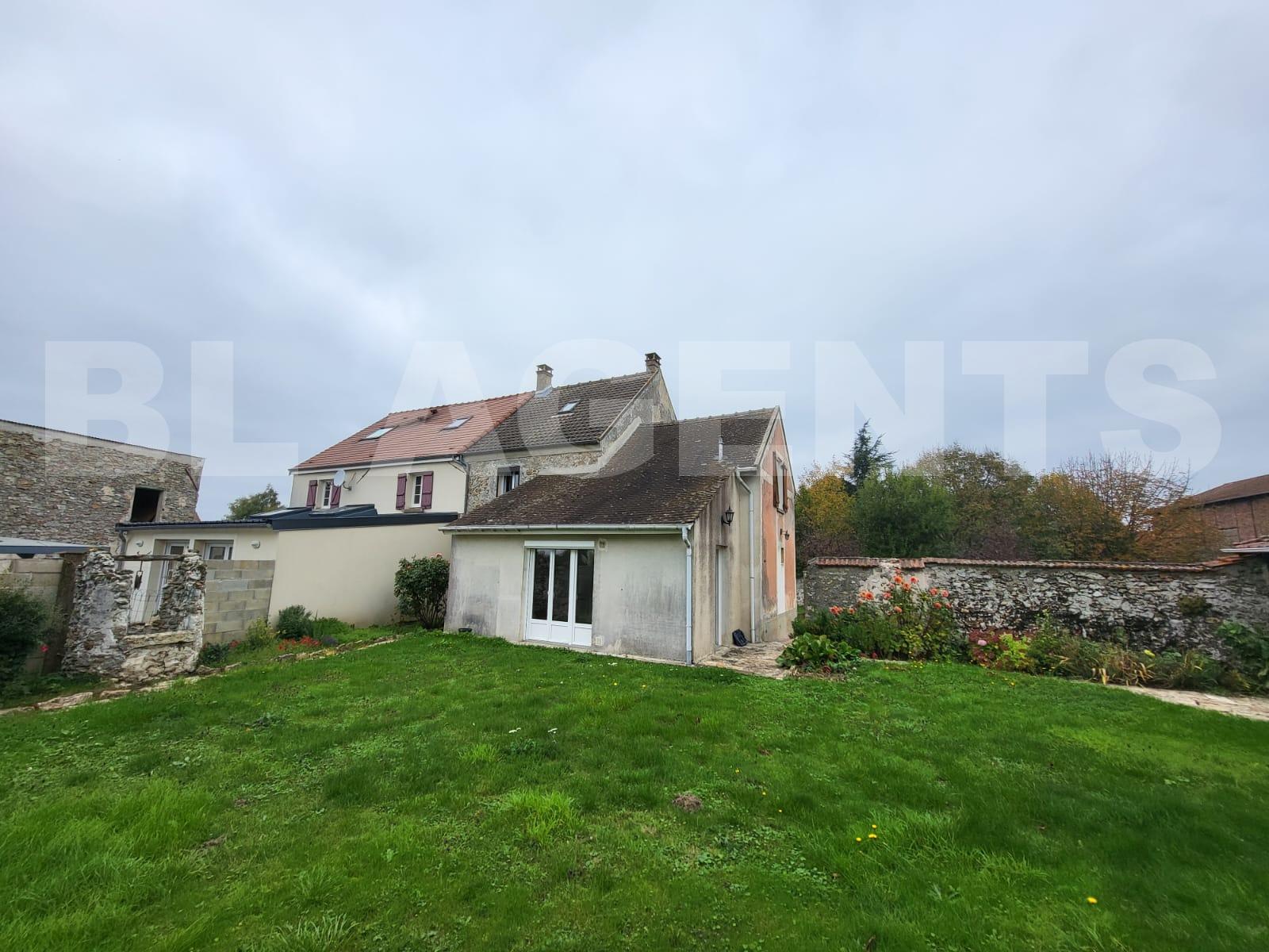Maison de village 5 Pièce(s) BASSEVELLE - Photo 4
