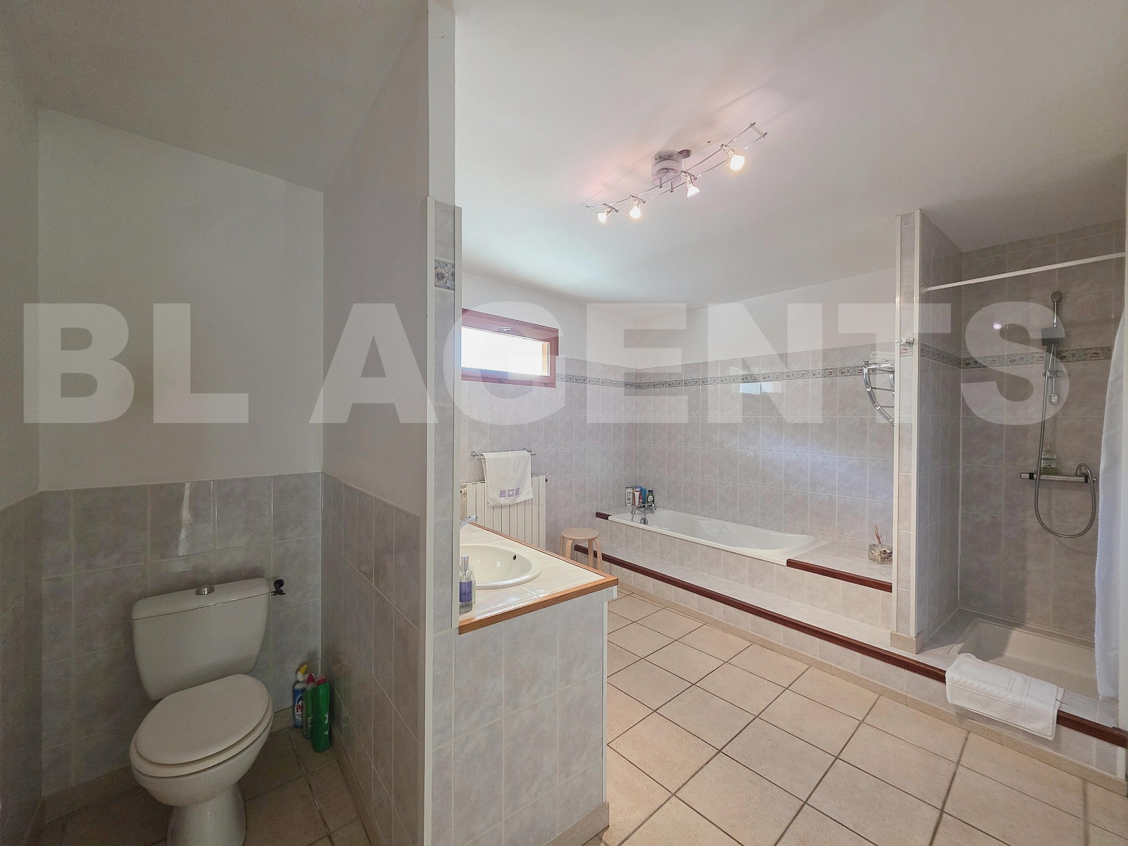 Maison 7 Pièce(s) CALZAN - Photo 7