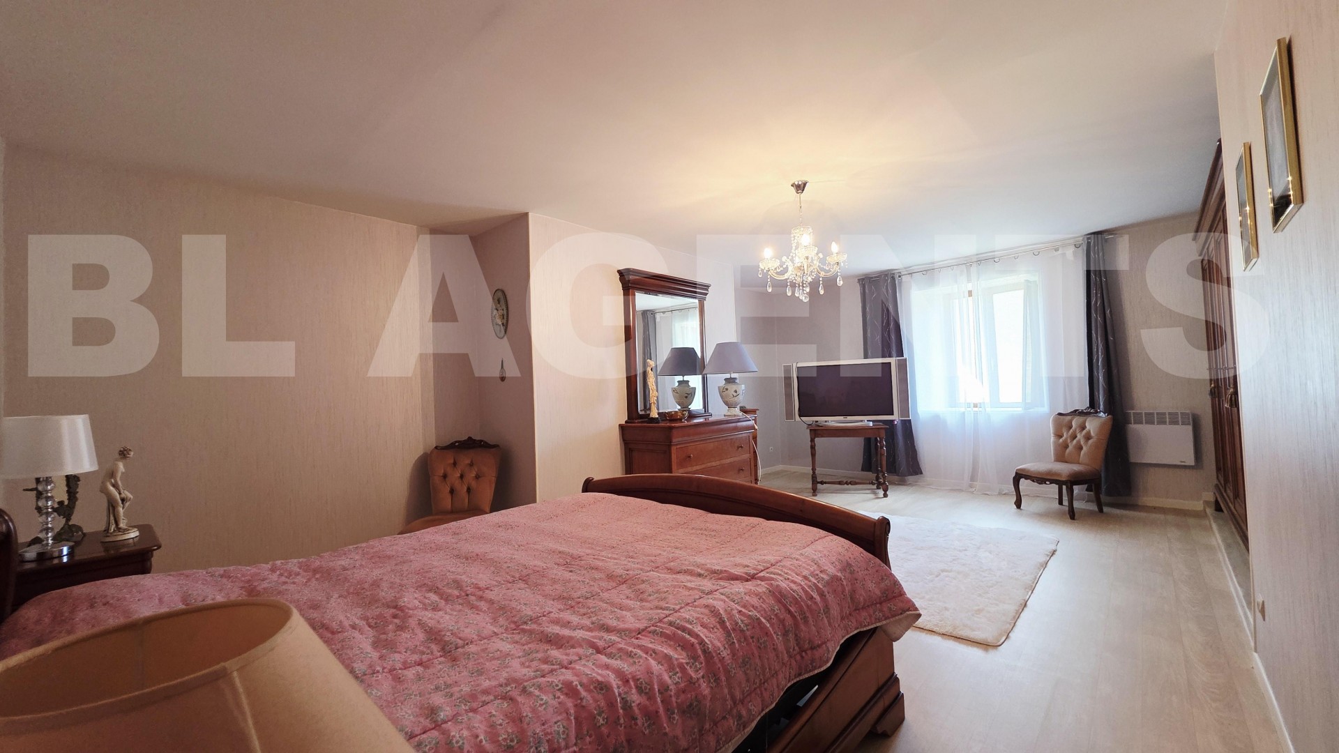 Maison 13 Pièce(s) MAUBERT-FONTAINE - Photo 8