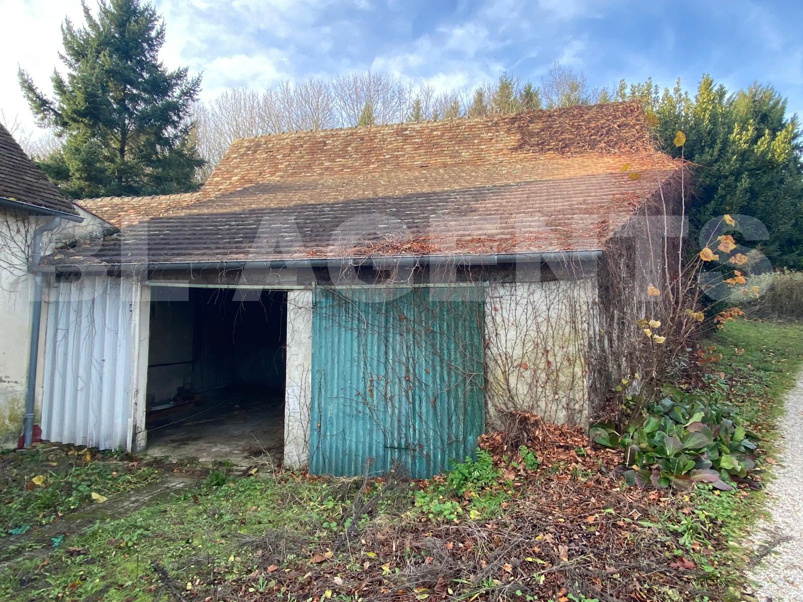 Maison longère 4 Pièce(s) YVRE-LE-POLIN - Photo 12