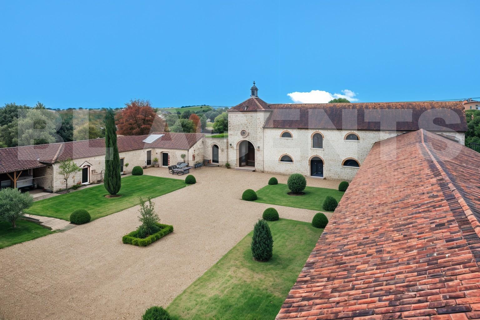 Domaine 20 Pièce(s) FAYE-LA-VINEUSE - Photo 3