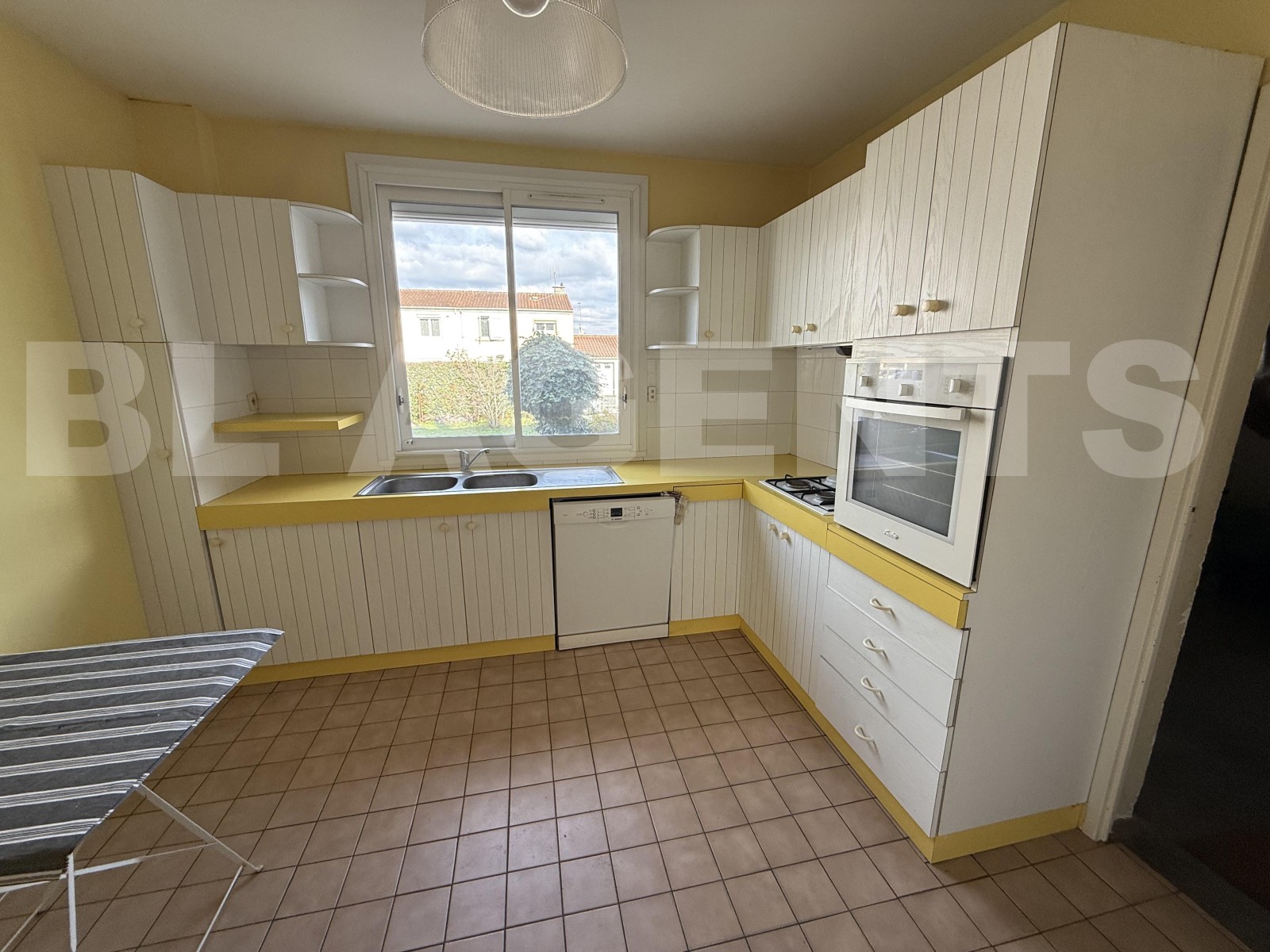 Maison jumelée 6 Pièce(s) AUSSILLON - Photo 4