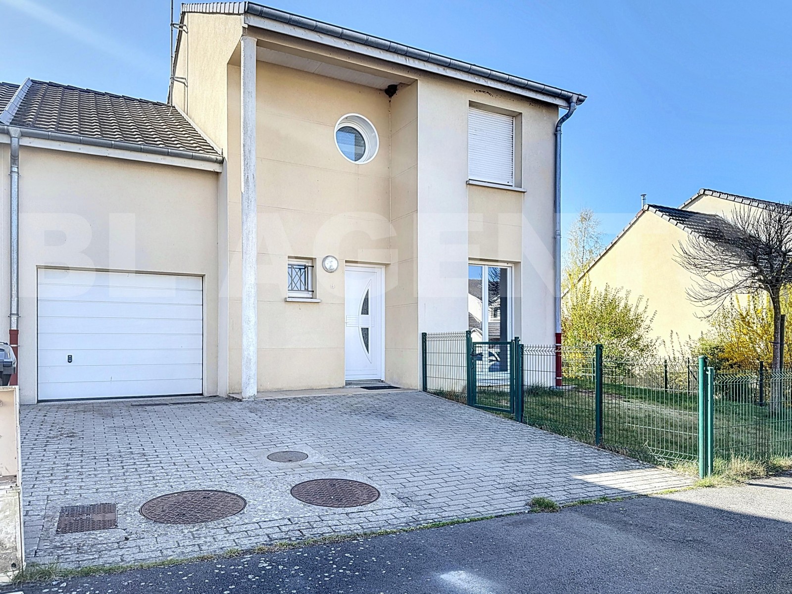 Maison 6 Pièce(s) HUSSIGNY-GODBRANGE - Photo 1