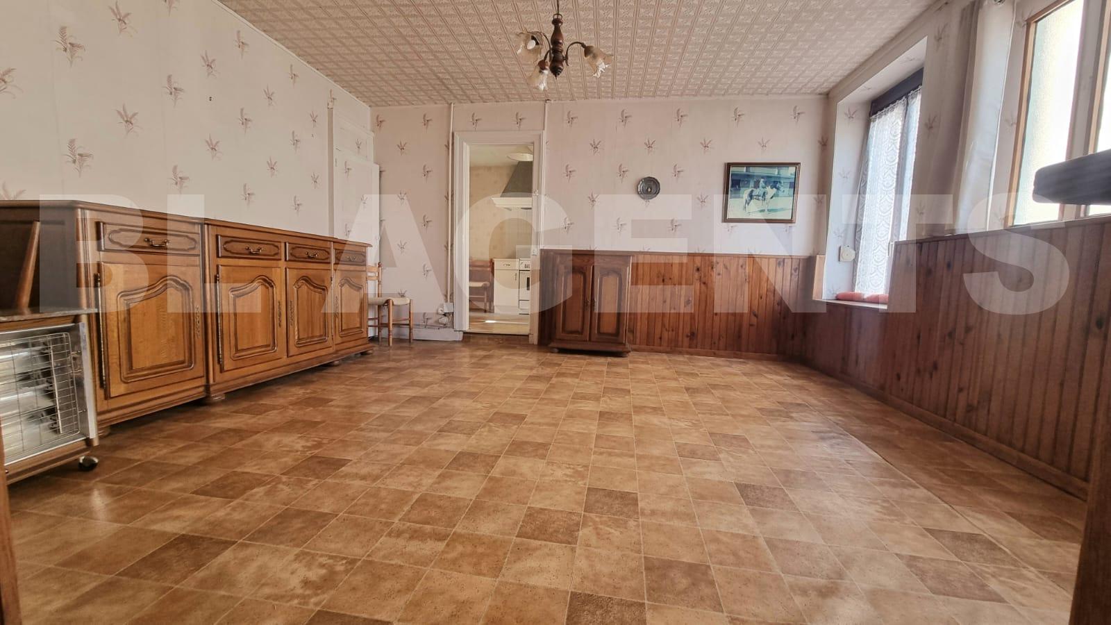 Maison 5 Pièce(s) SAINT-MENGES - Photo 2