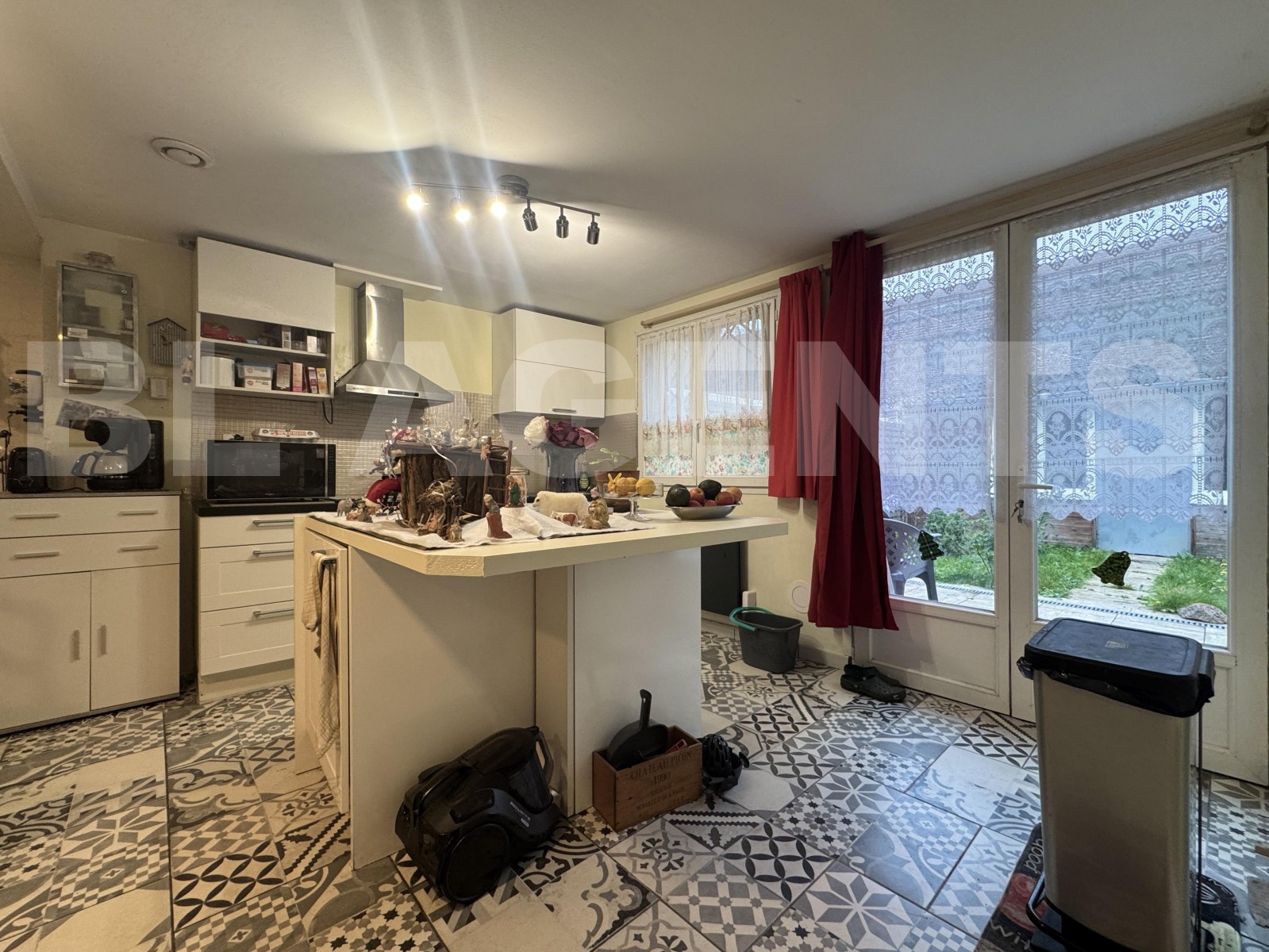 Maison de ville 3 Pièce(s) ROUBAIX - Photo 1