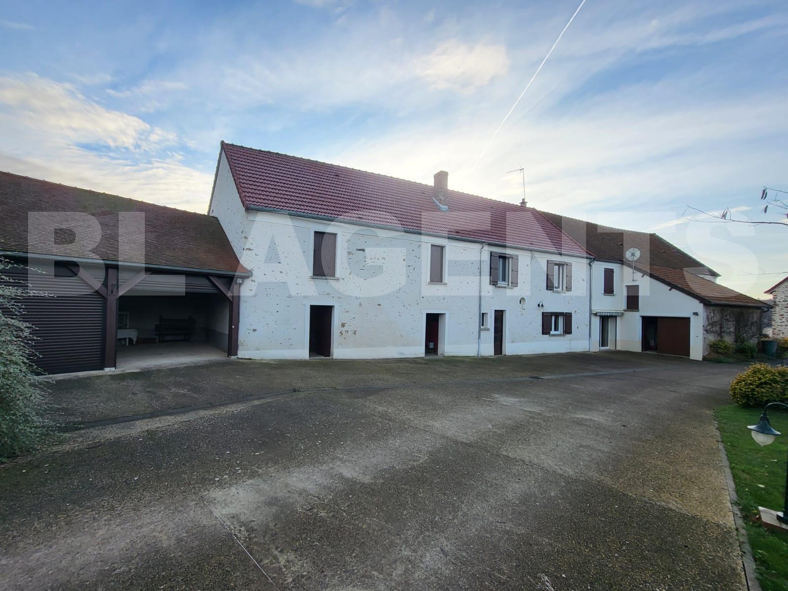 Maison longère 6 Pièce(s) CONDE-EN-BRIE - Photo 2