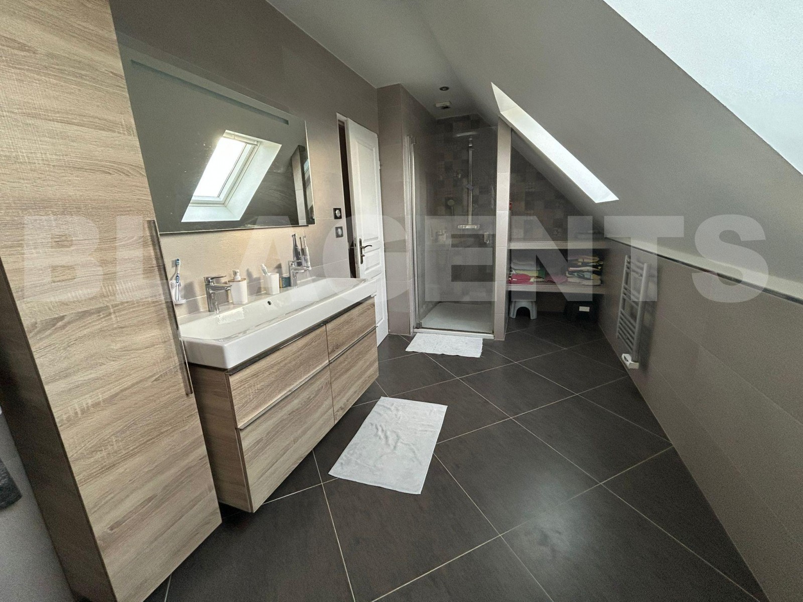 Maison traditionnelle 5 Pièce(s) ARMENTIERES-EN-BRIE - Photo 8