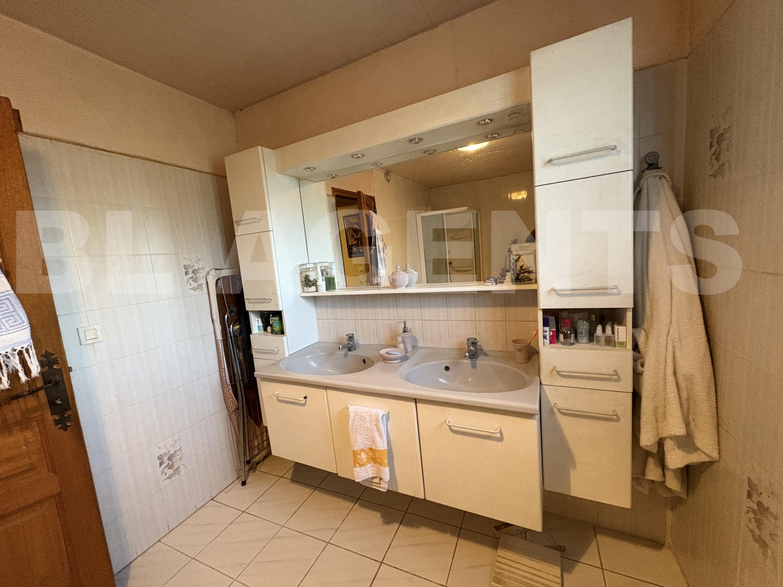 Maison contemporaine 7 Pièce(s) SAINT-DENIS-LES-REBAIS - Photo 12
