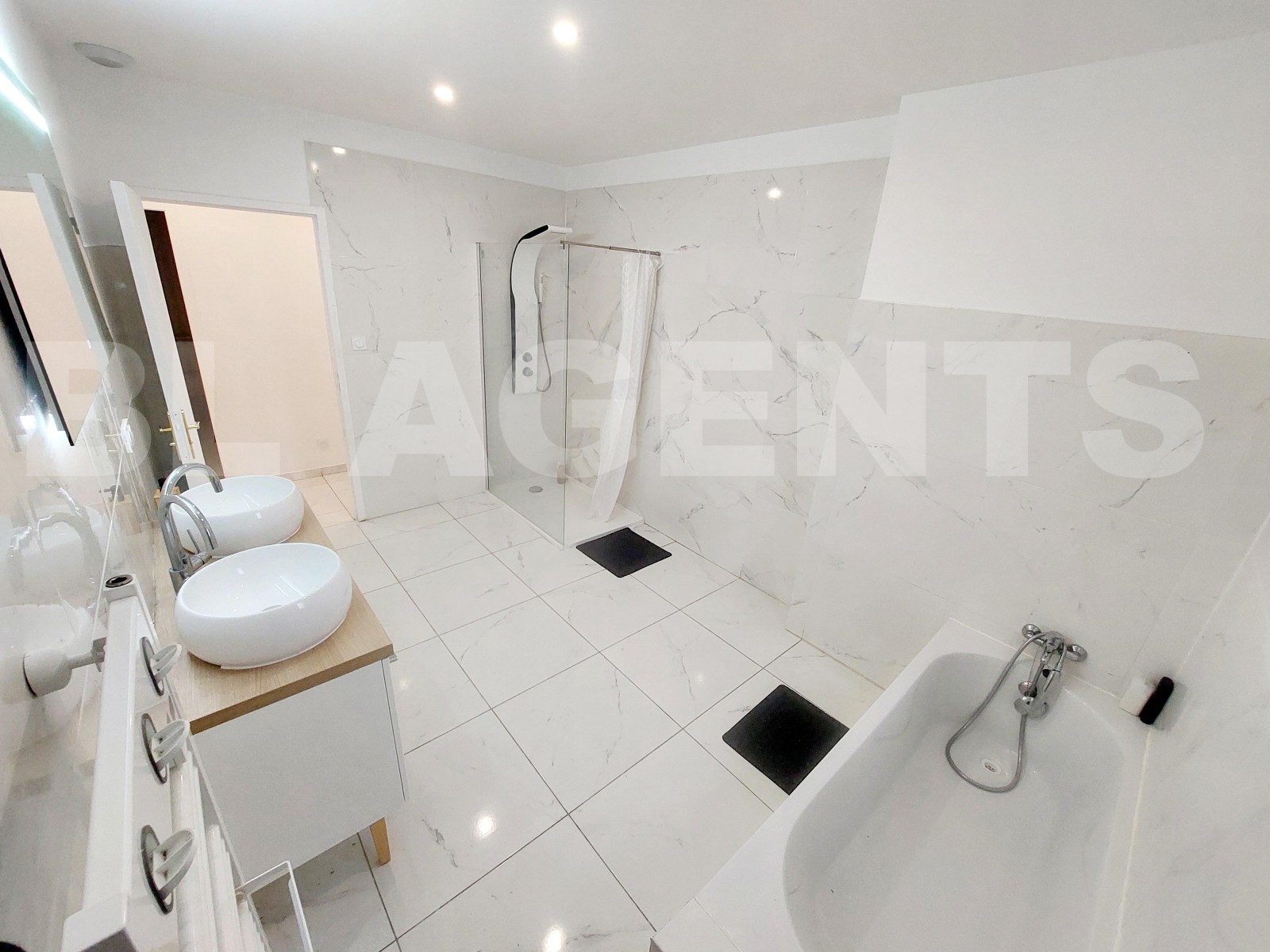 Maison contemporaine 5 Pièce(s) NEGREPELISSE - Photo 4