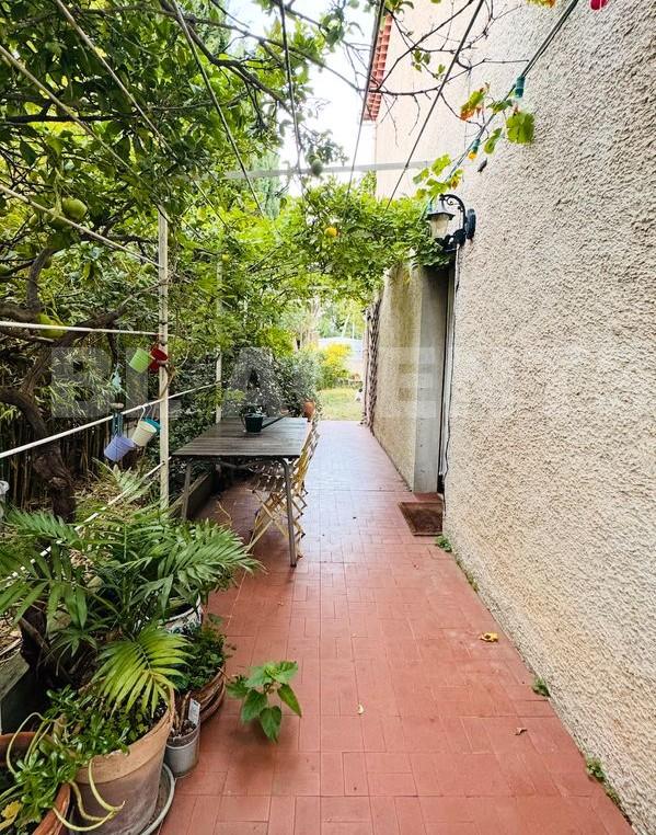 Maison traditionnelle 8 Pièce(s) SANARY-SUR-MER - Photo 1