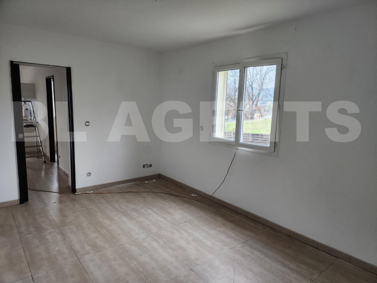 Maison 6 Pièce(s) AUBAGNE - Photo 4