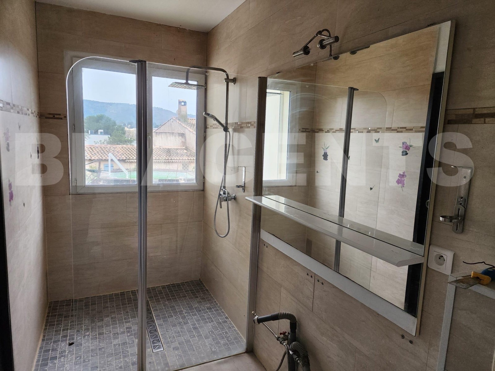 Maison 6 Pièce(s) AUBAGNE - Photo 5