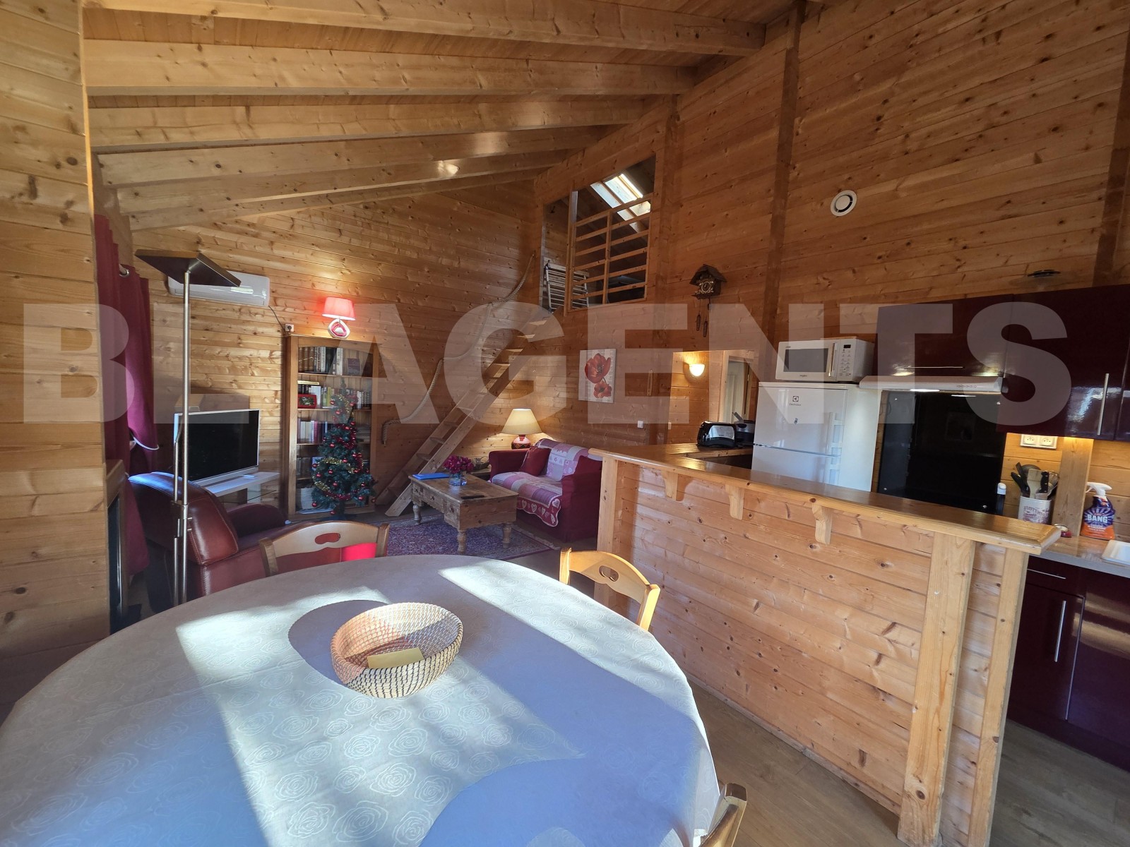 Chalet 3 Pièce(s) SAINT-SAUVEUR-LES-BRAY - Photo 3
