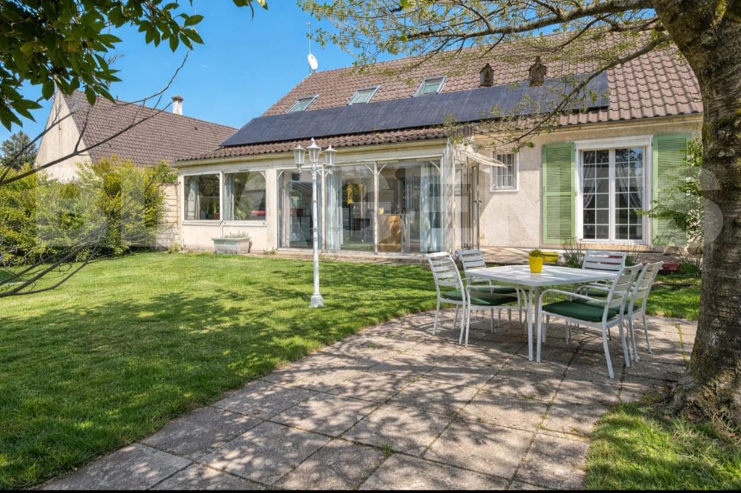 Maison 6 Pièce(s) SERRIS - Photo 1