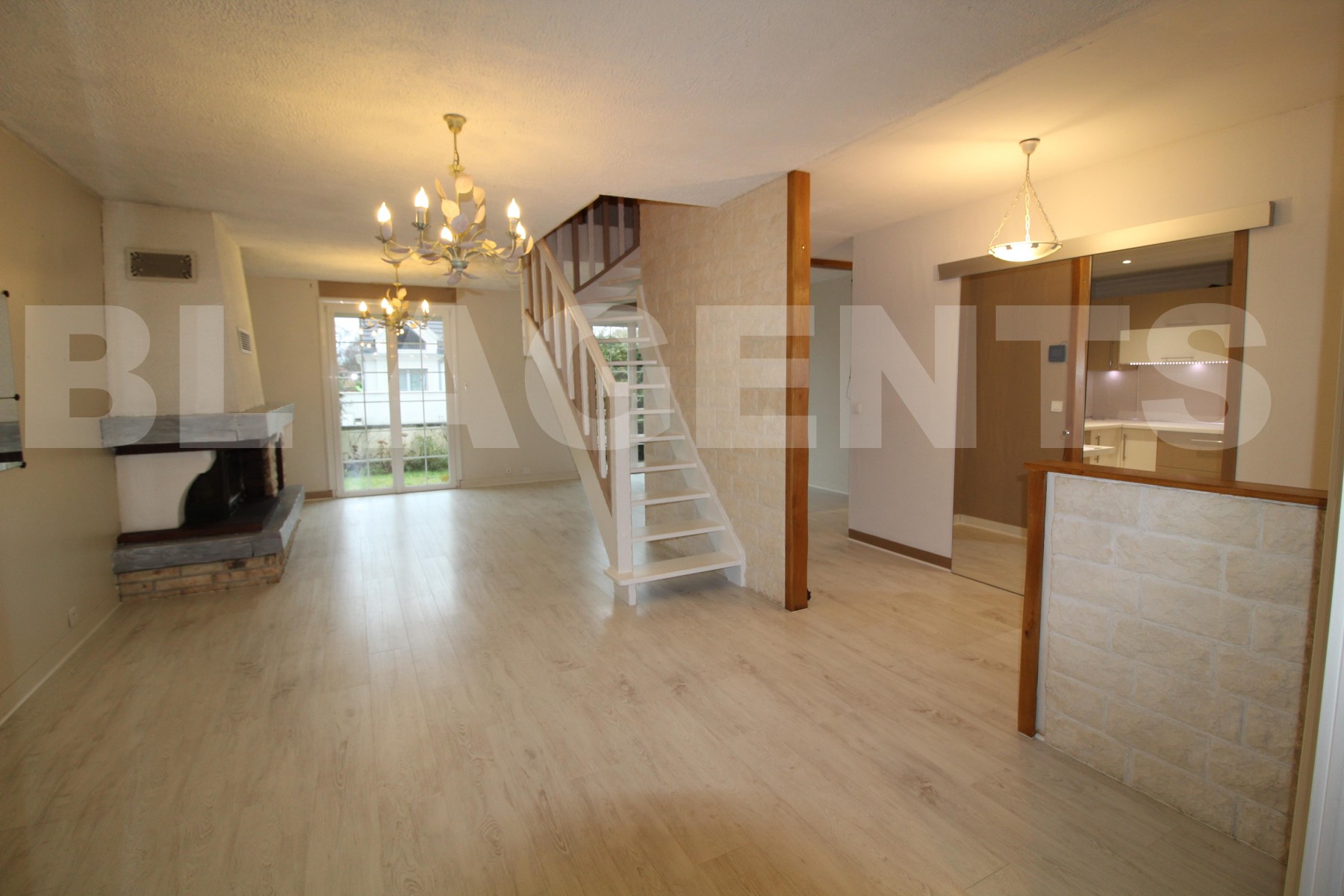 Maison 6 Pièce(s) SERRIS - Photo 3