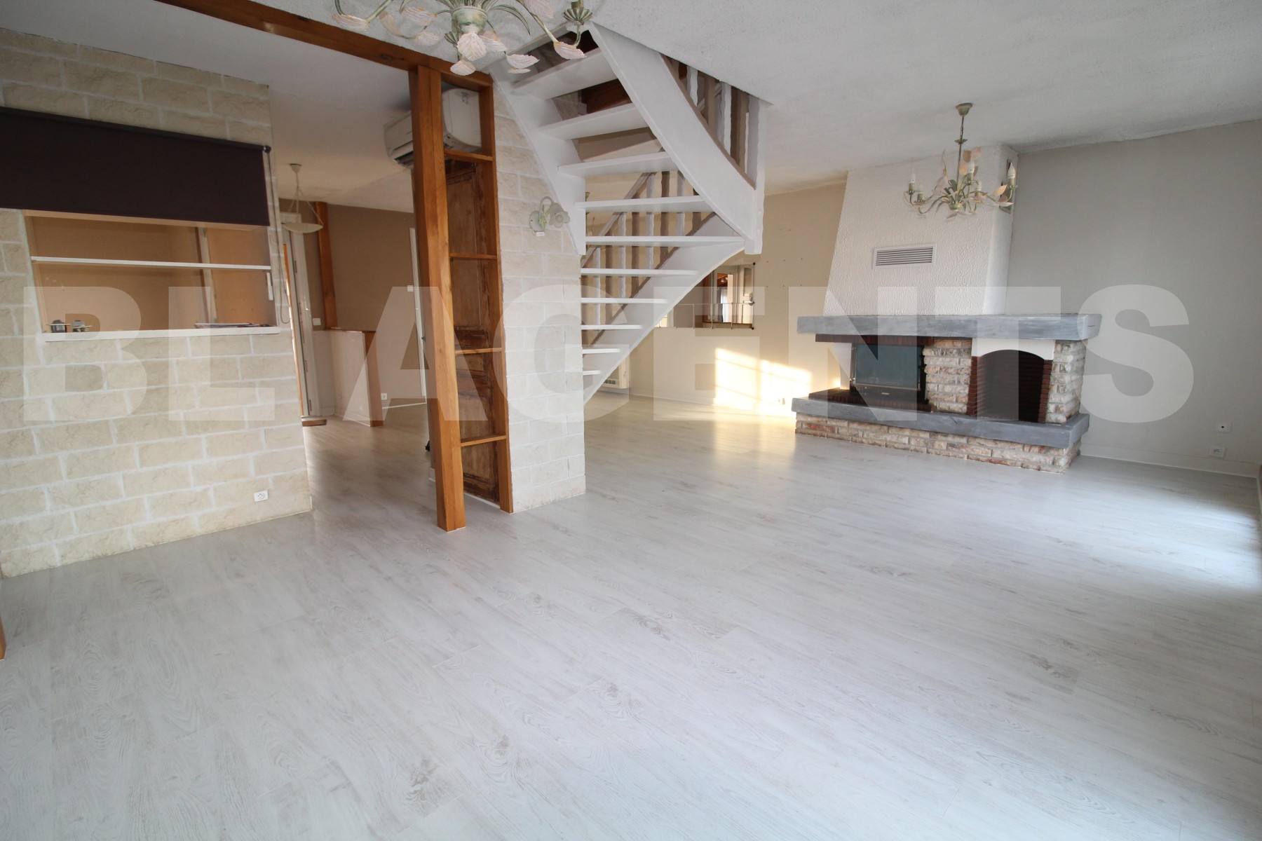 Maison 6 Pièce(s) SERRIS - Photo 5