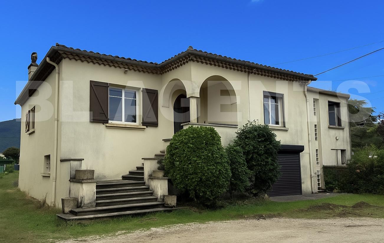 Maison traditionnelle 9 Pièce(s) AUSSILLON - Photo 1