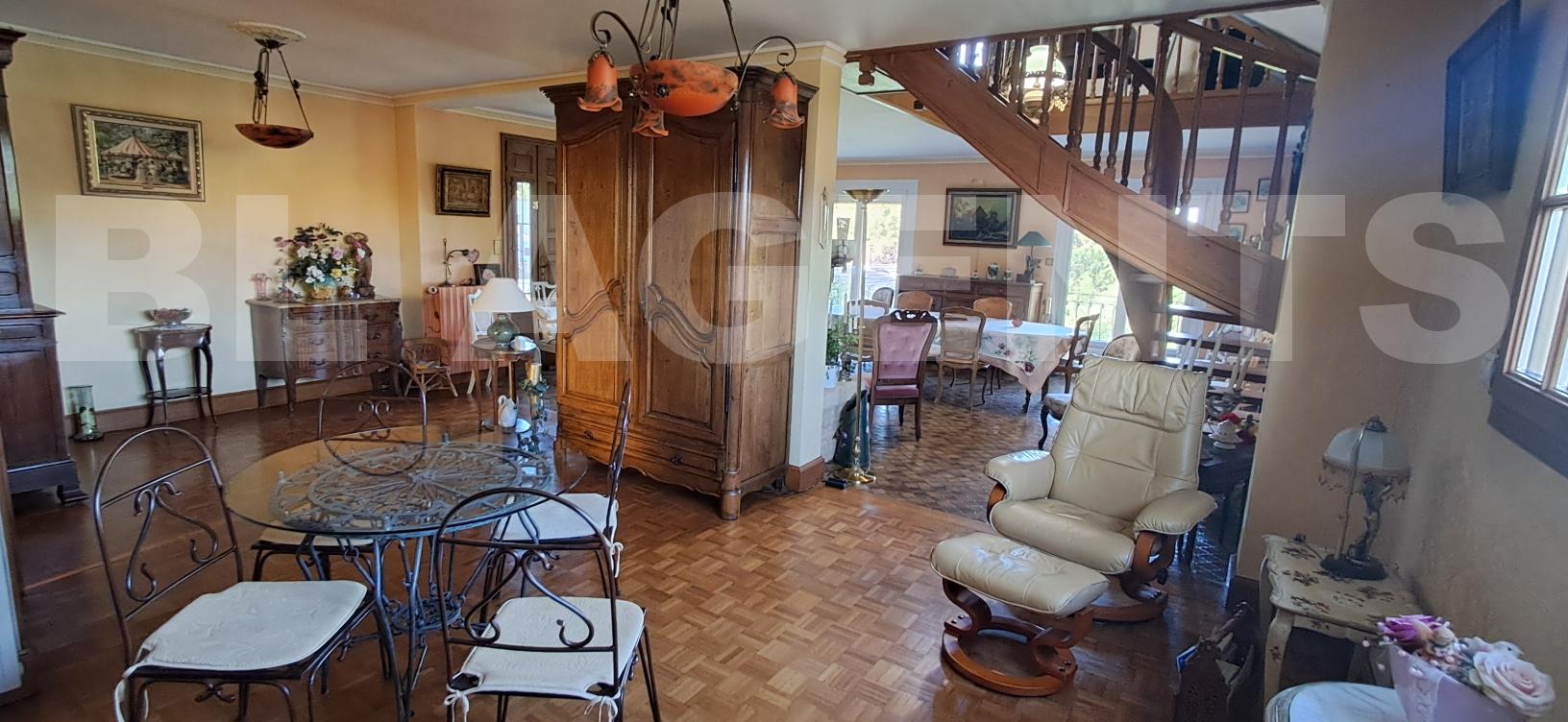 Maison 7 Pièce(s) VIVIER-AU-COURT - Photo 3