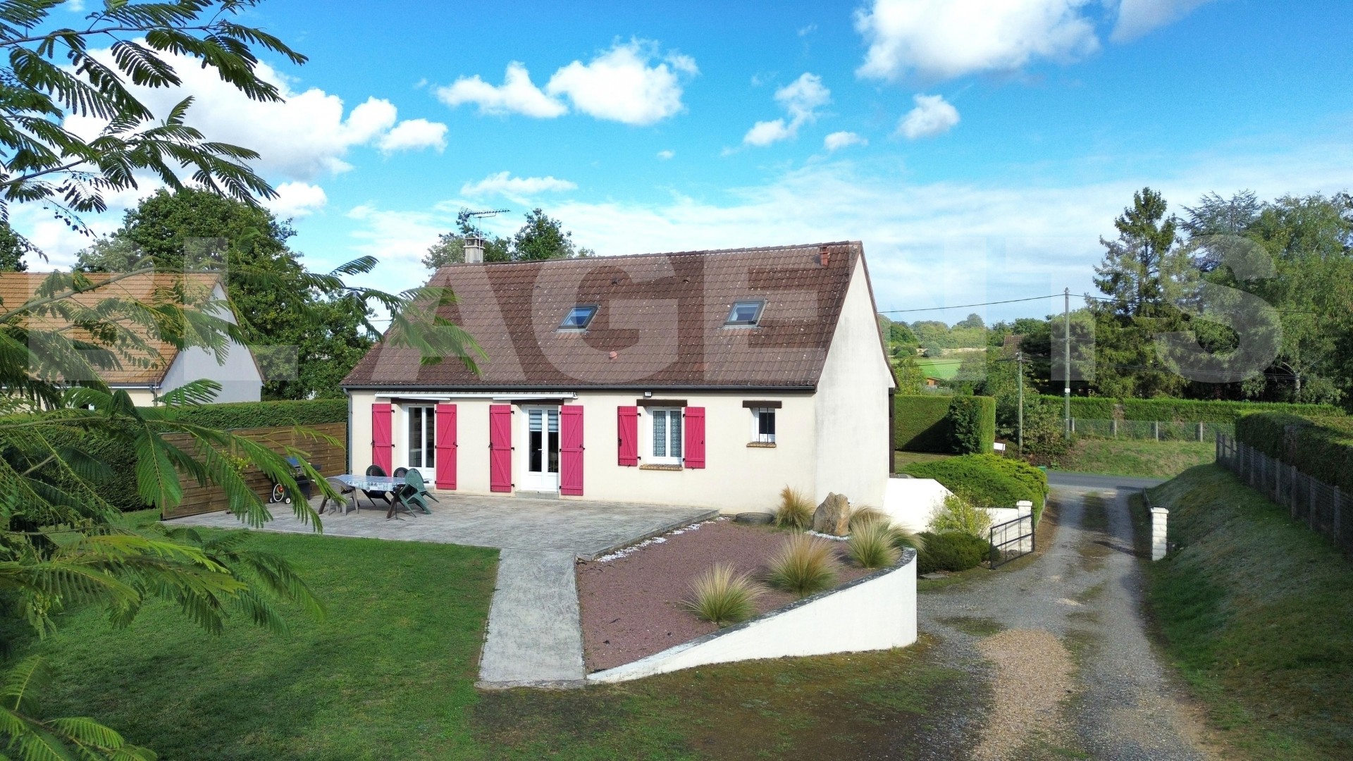 Maison traditionnelle 7 Pièce(s) SAINT-MARS-LA-BRIERE - Photo 3