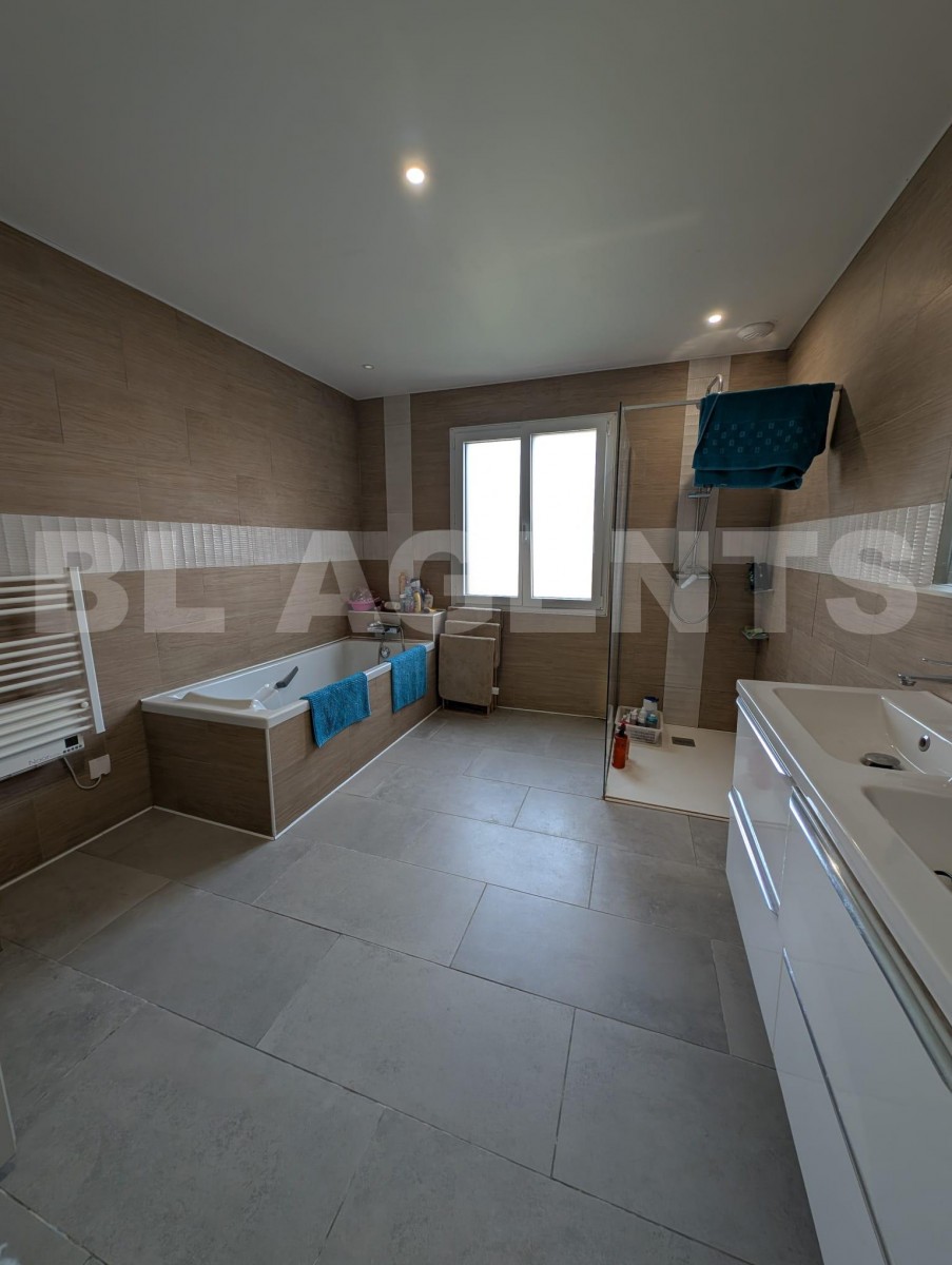 Maison 7 Pièce(s) CONTEVILLE - Photo 6