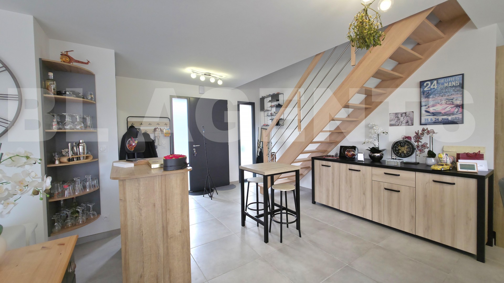 Maison 7 Pièce(s) NEUVILLE-SUR-SARTHE - Photo 3