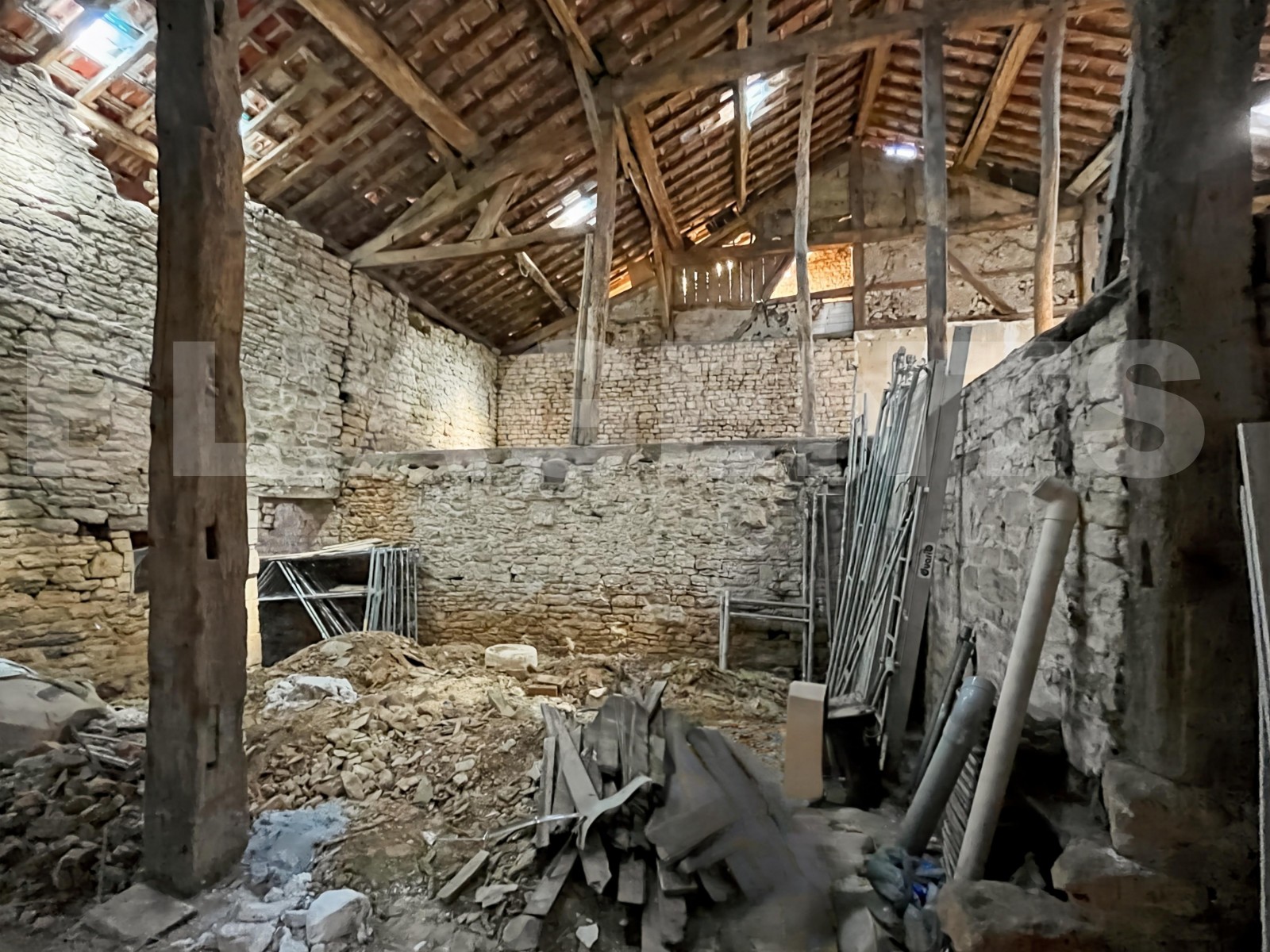 Maison 8 Pièce(s) SAINT-PIERRE-SUR-VENCE - Photo 15