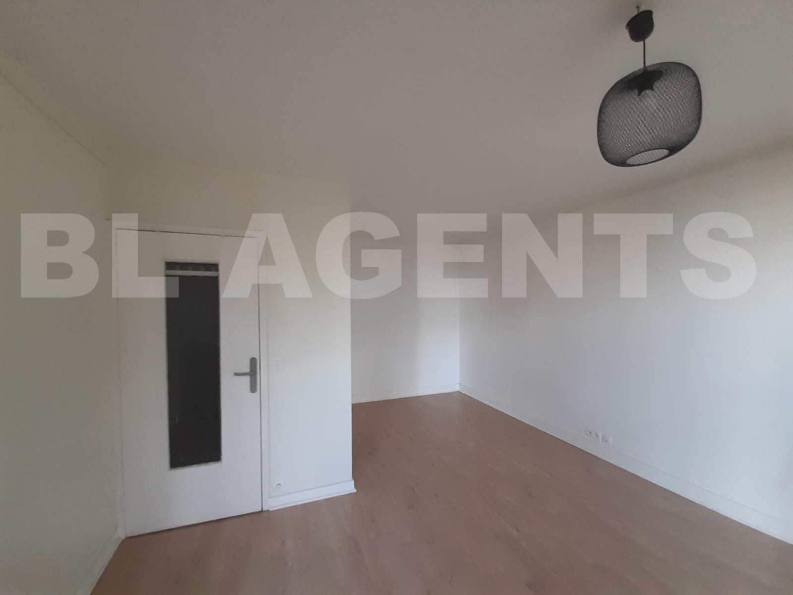 Appartement 1 Pièce(s) LE PLESSIS-TREVISE - Photo 4