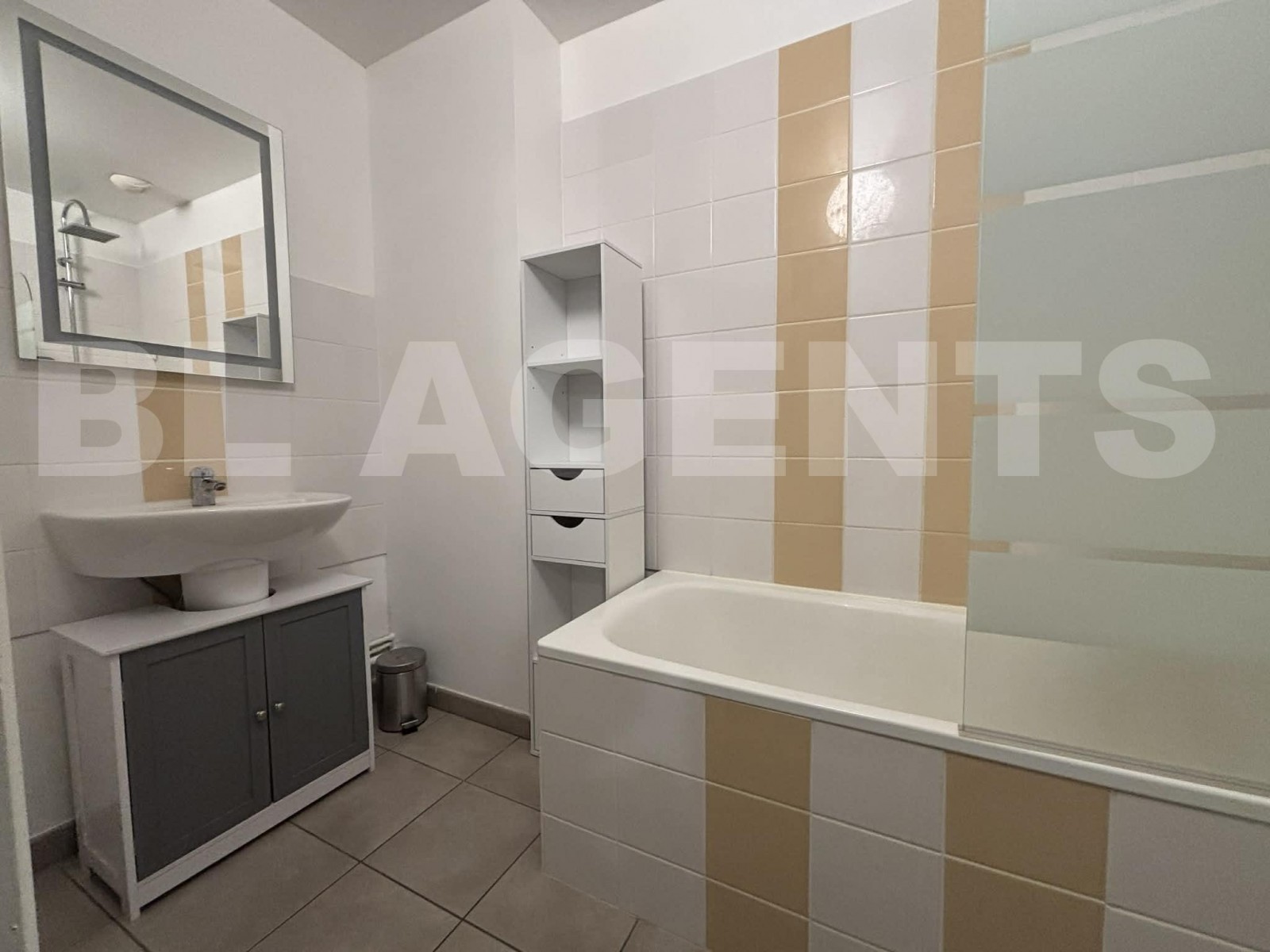 Appartement 2 Pièce(s) SEDAN - Photo 4