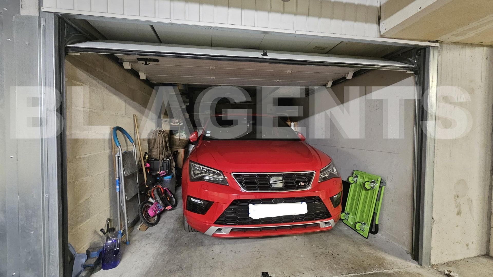 Parking  MARSEILLE 12EME ARR. - Photo 2