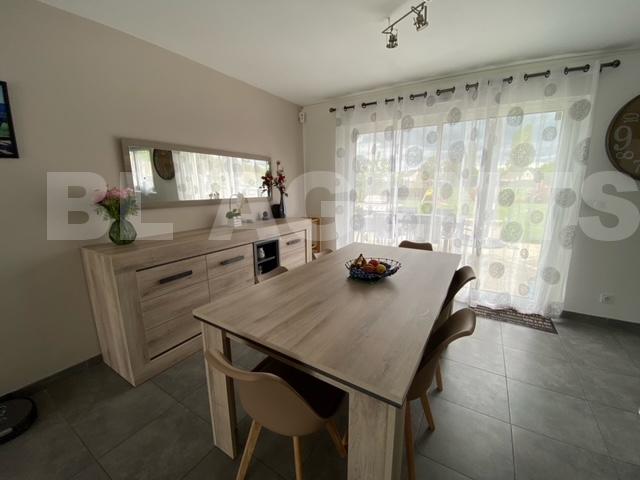Maison 5 Pièce(s) SAINT-SYMPHORIEN-LE-CHATEAU - Photo 3