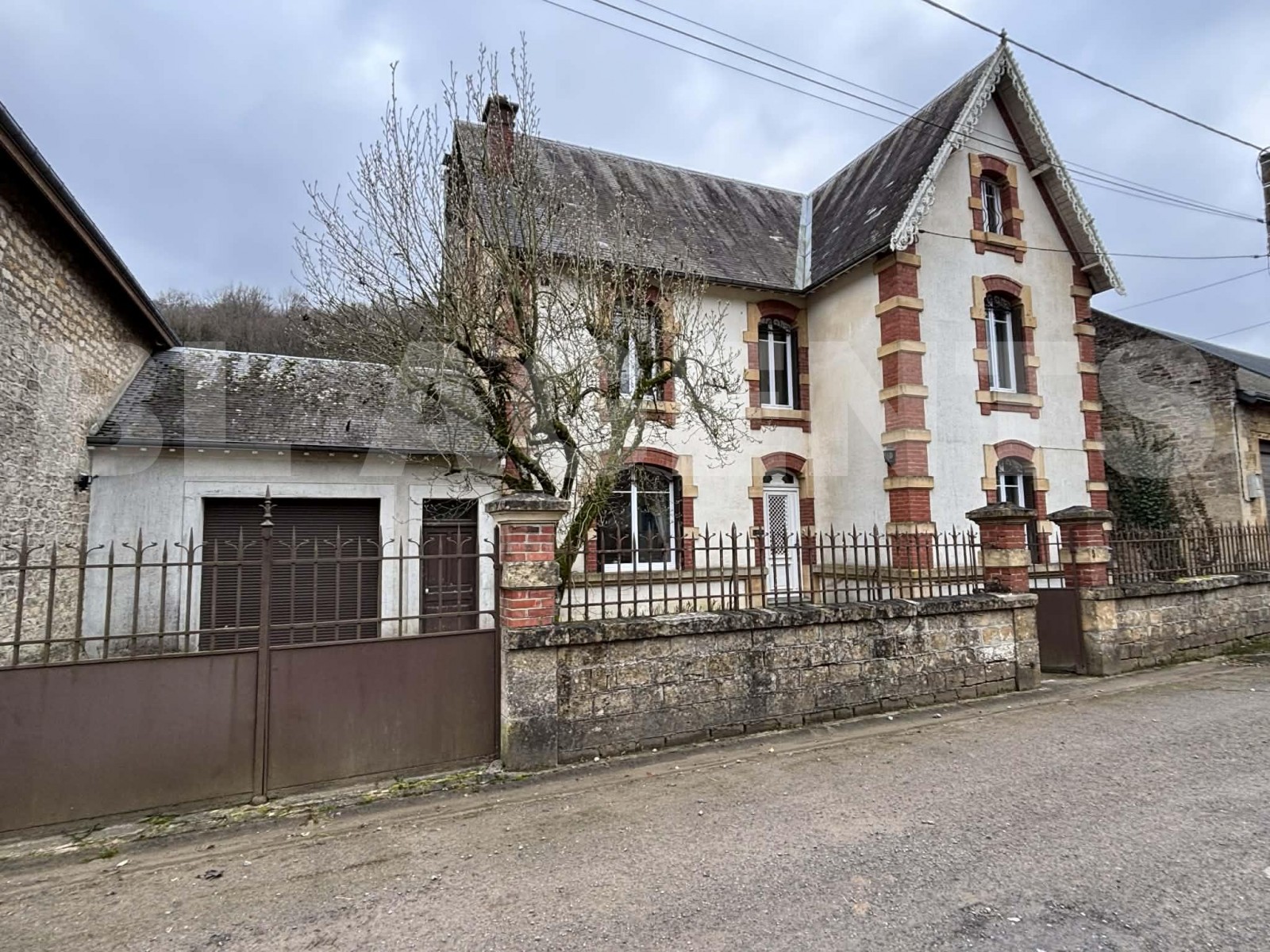 Maison bourgeoise 8 Pièce(s) HARAUCOURT - Photo 12