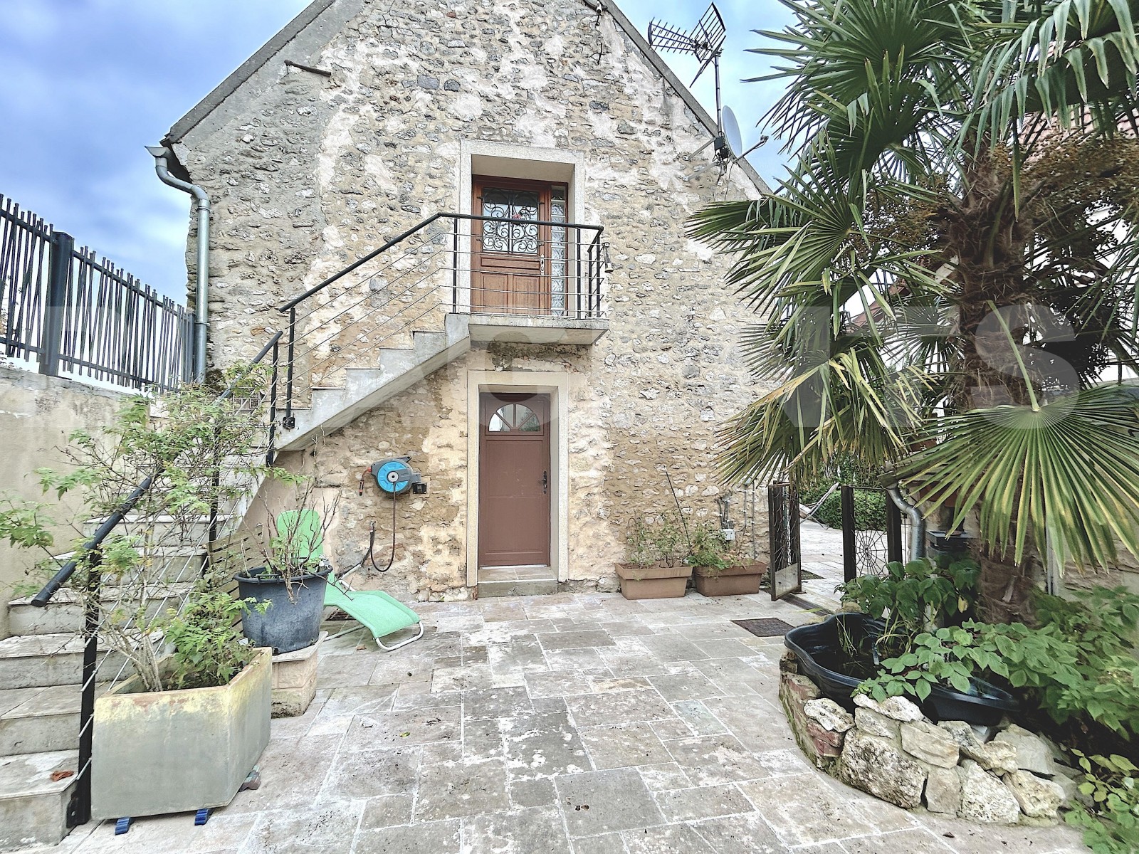 Maison 10 Pièce(s) FRESNES-SUR-MARNE - Photo 2