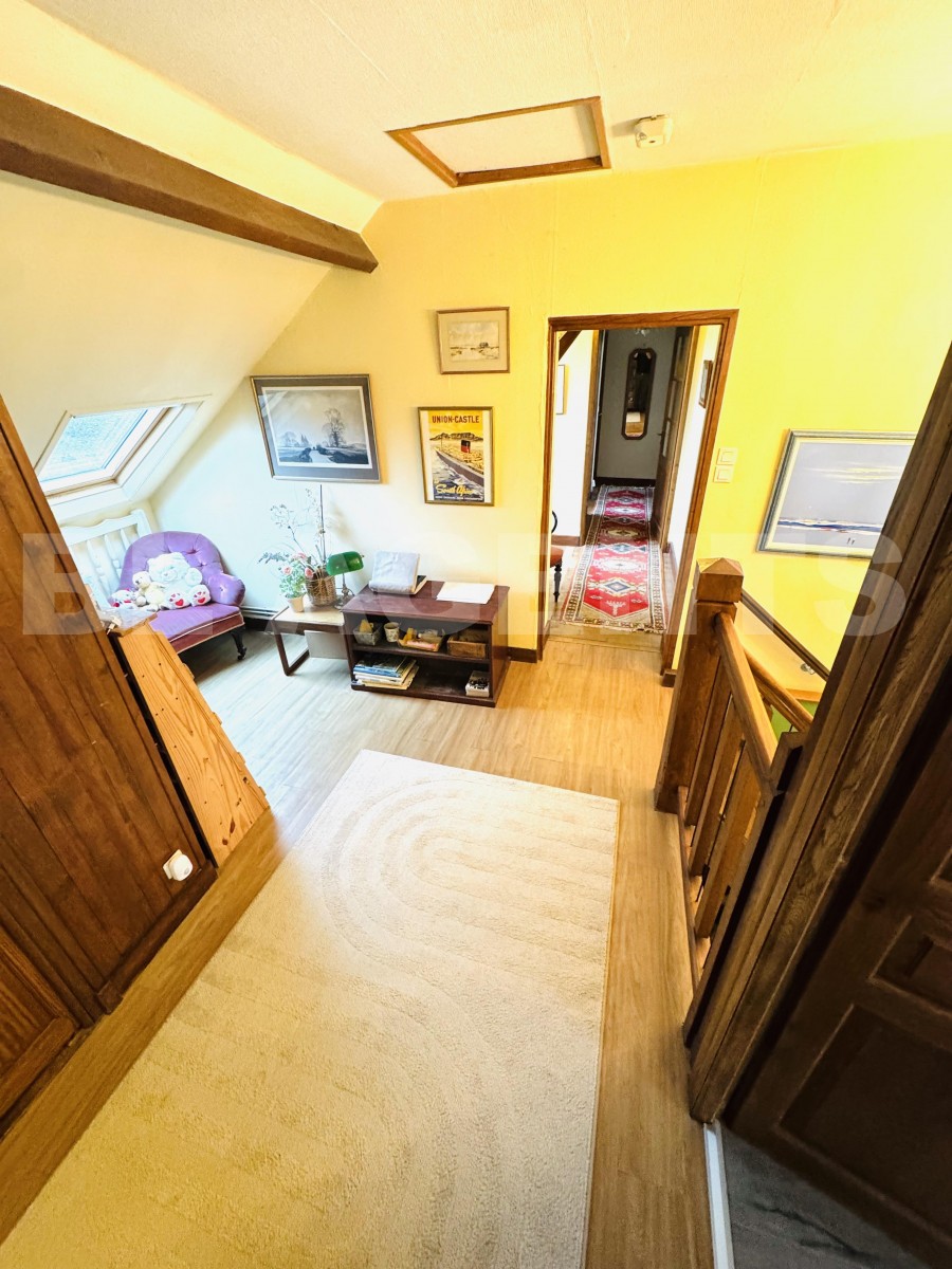Maison 7 Pièce(s) SAINTE-BEUVE-EN-RIVIERE - Photo 9