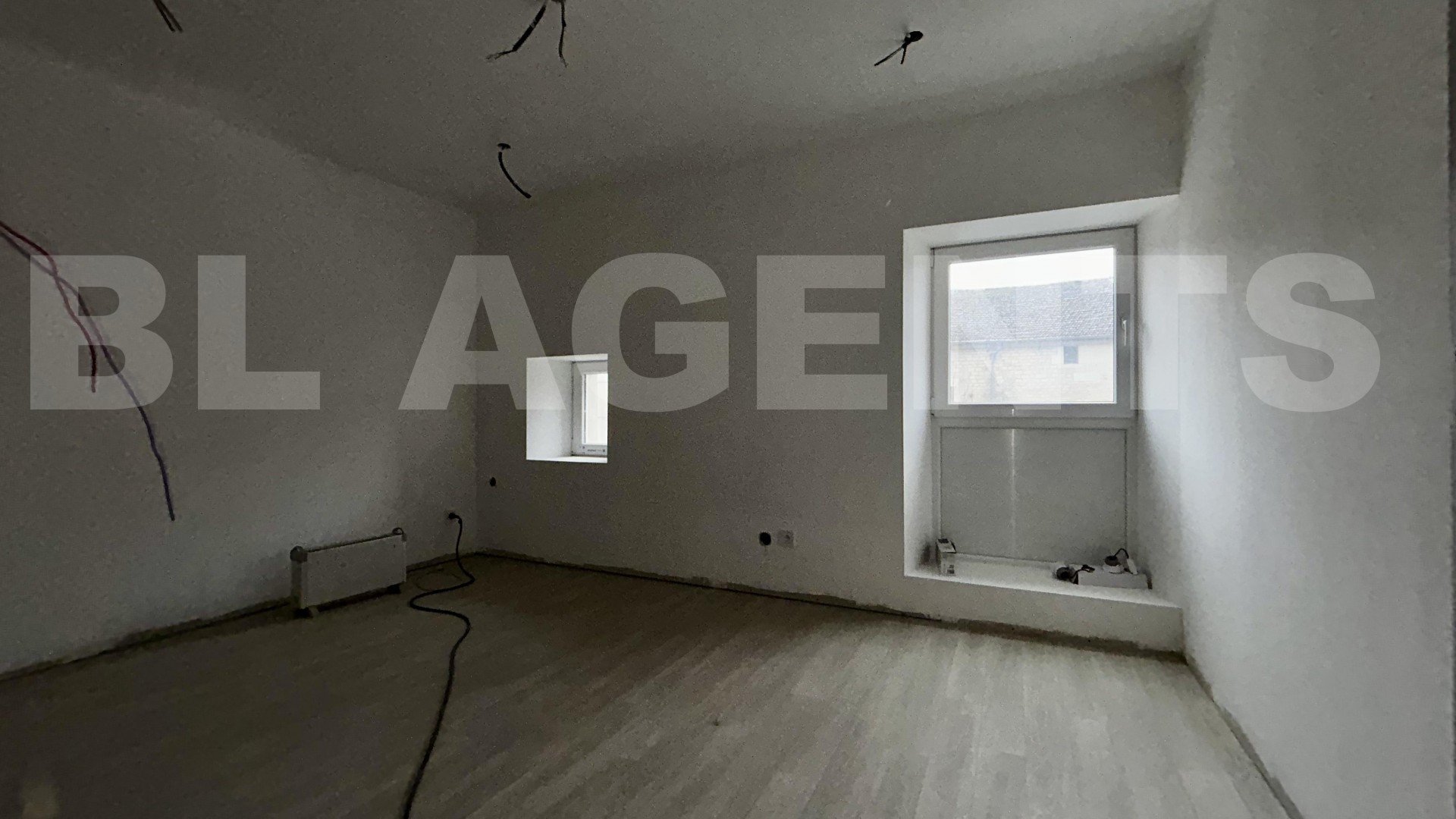 Immeuble  CHEVILLON - Photo 3