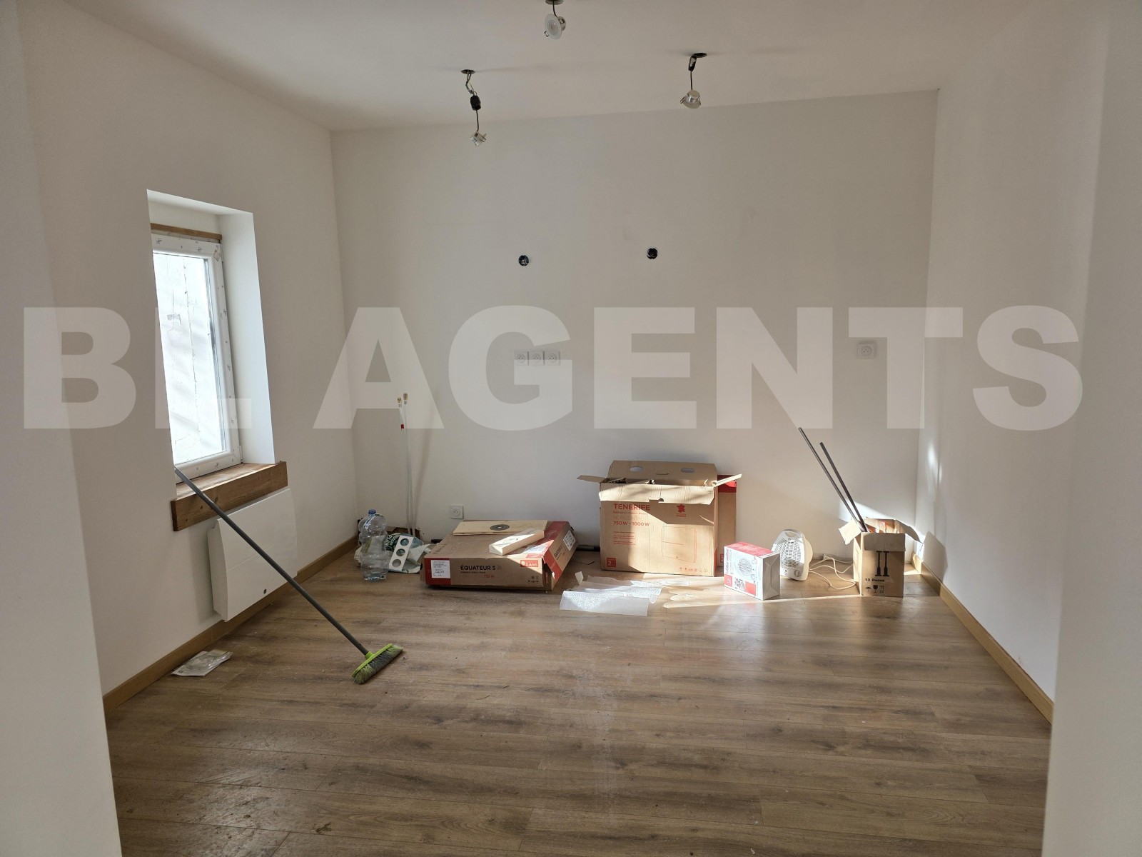 Appartement 2 Pièce(s) SAINT-CHAFFREY - Photo 3