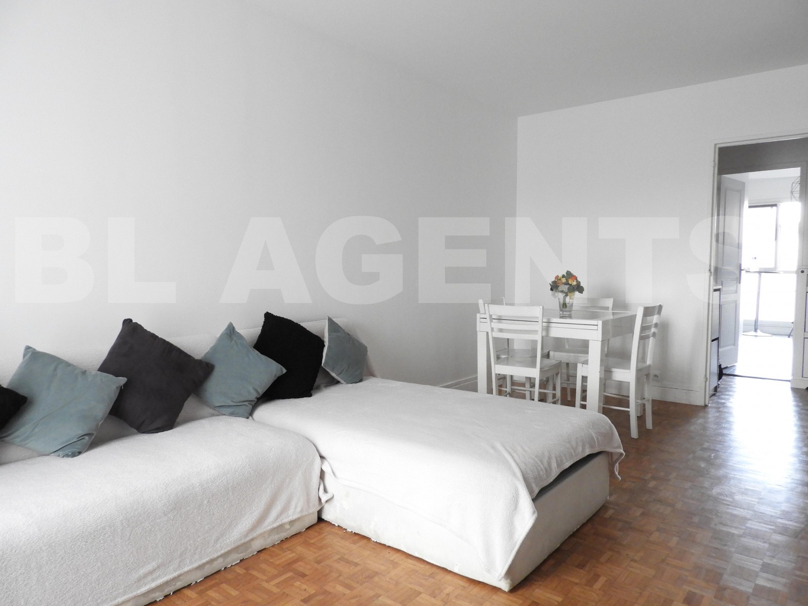 Appartement 4 Pièce(s) VILLENEUVE-LA-GARENNE - Photo 4