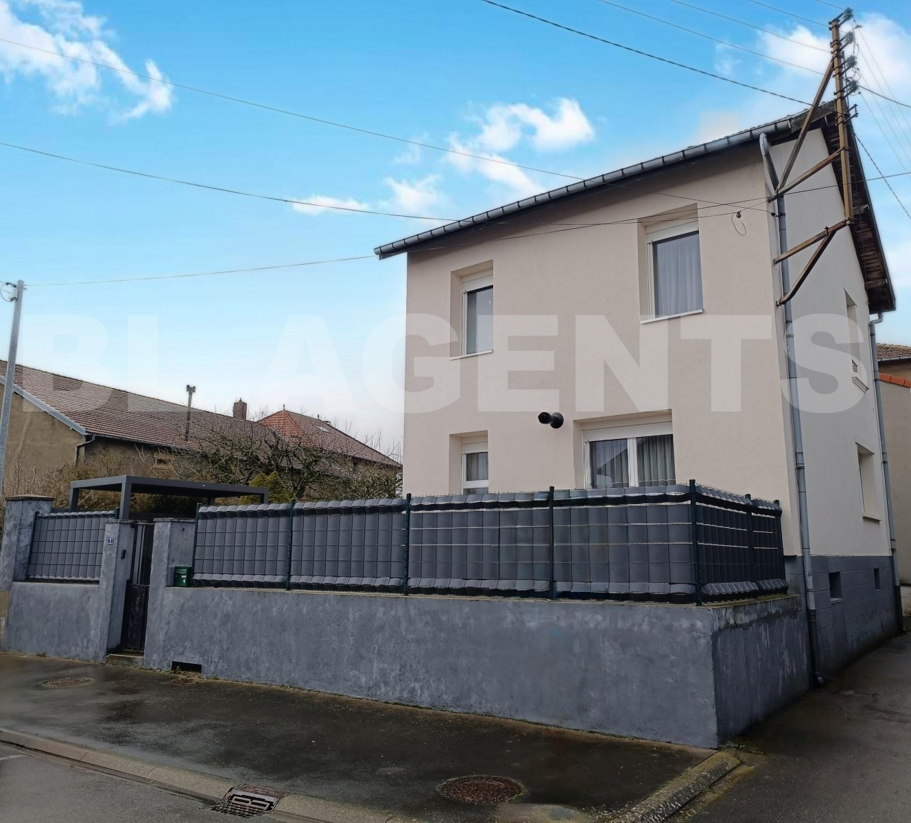 Maison 5 Pièce(s) LANDRES - Photo 1