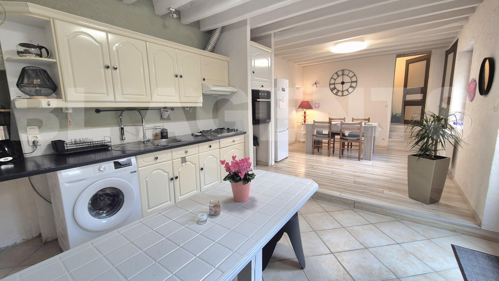Maison de ville 6 Pièce(s) YVRE-LE-POLIN - Photo 7