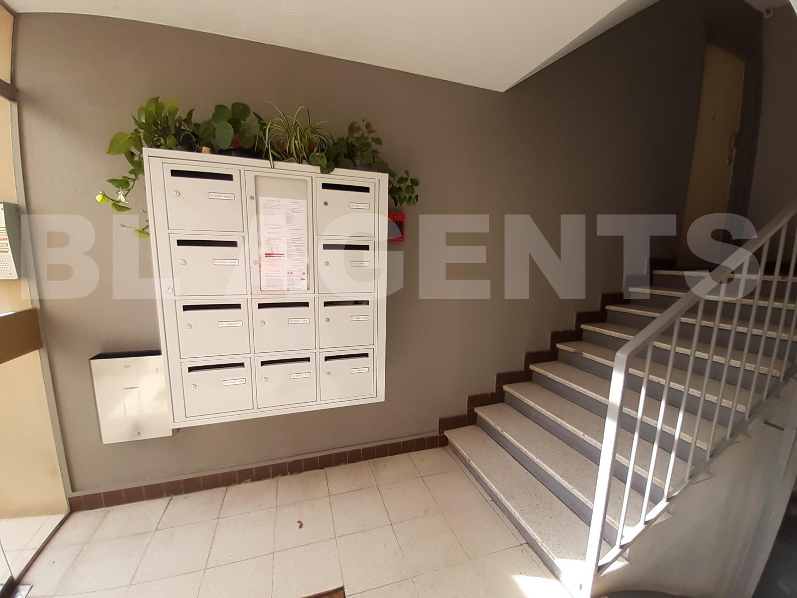 Appartement 4 Pièce(s) LE PLESSIS-TREVISE - Photo 2