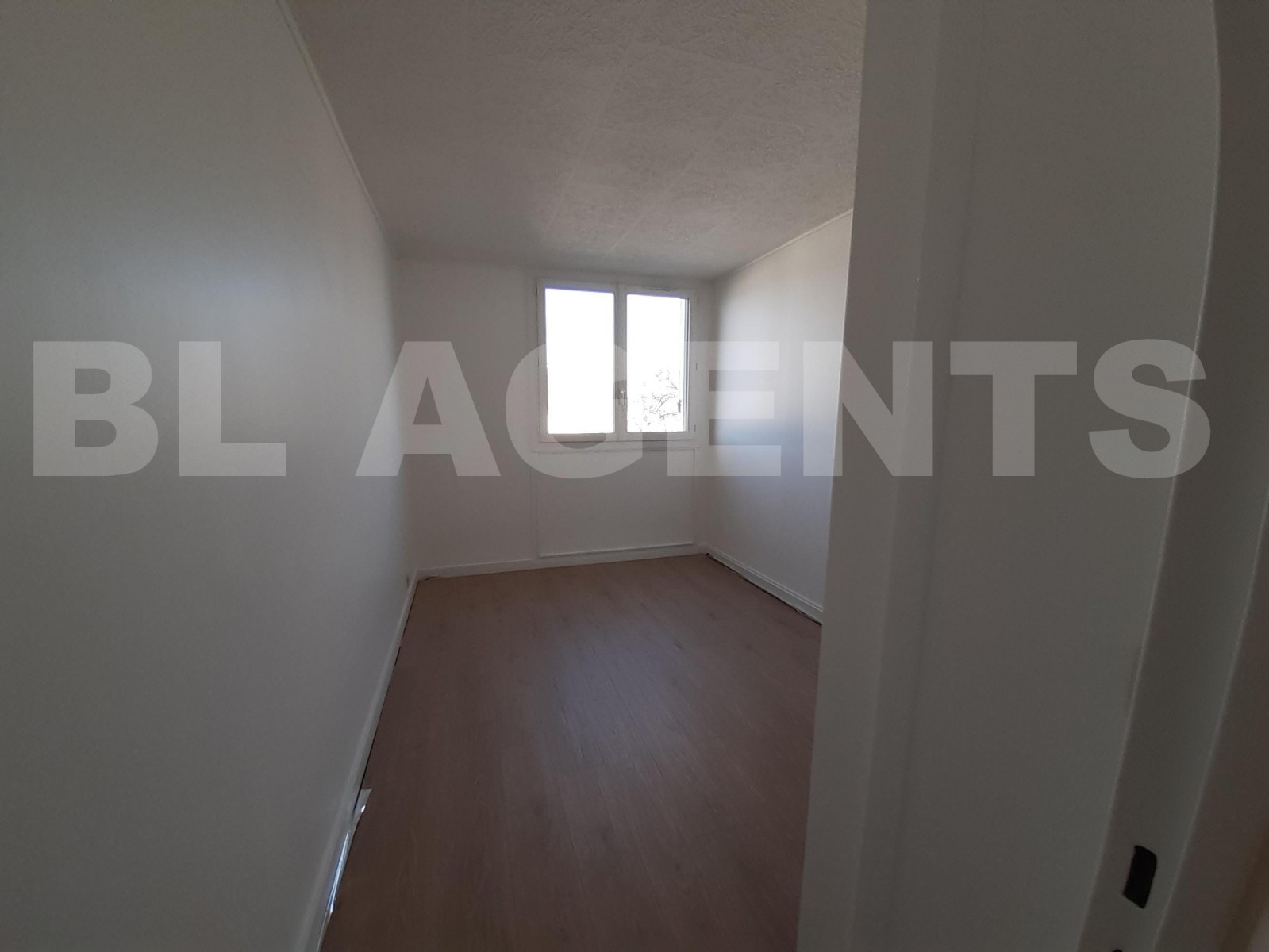 Appartement 4 Pièce(s) LE PLESSIS-TREVISE - Photo 7