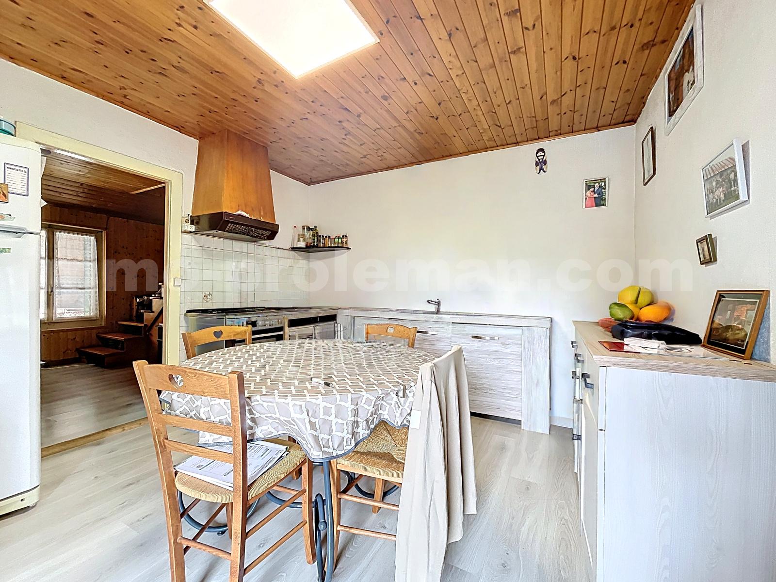 House 5 Rooms SAINT-PIERRE-EN-FAUCIGNY - Photo 2