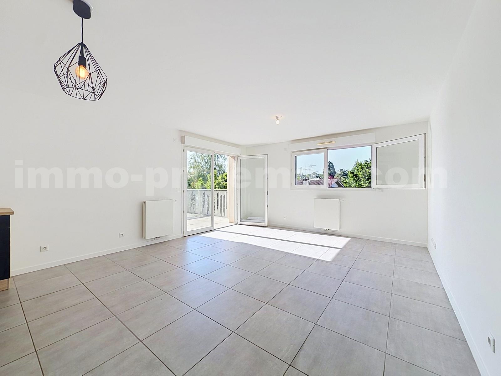 Apartment 3 Rooms VETRAZ-MONTHOUX - Photo 2