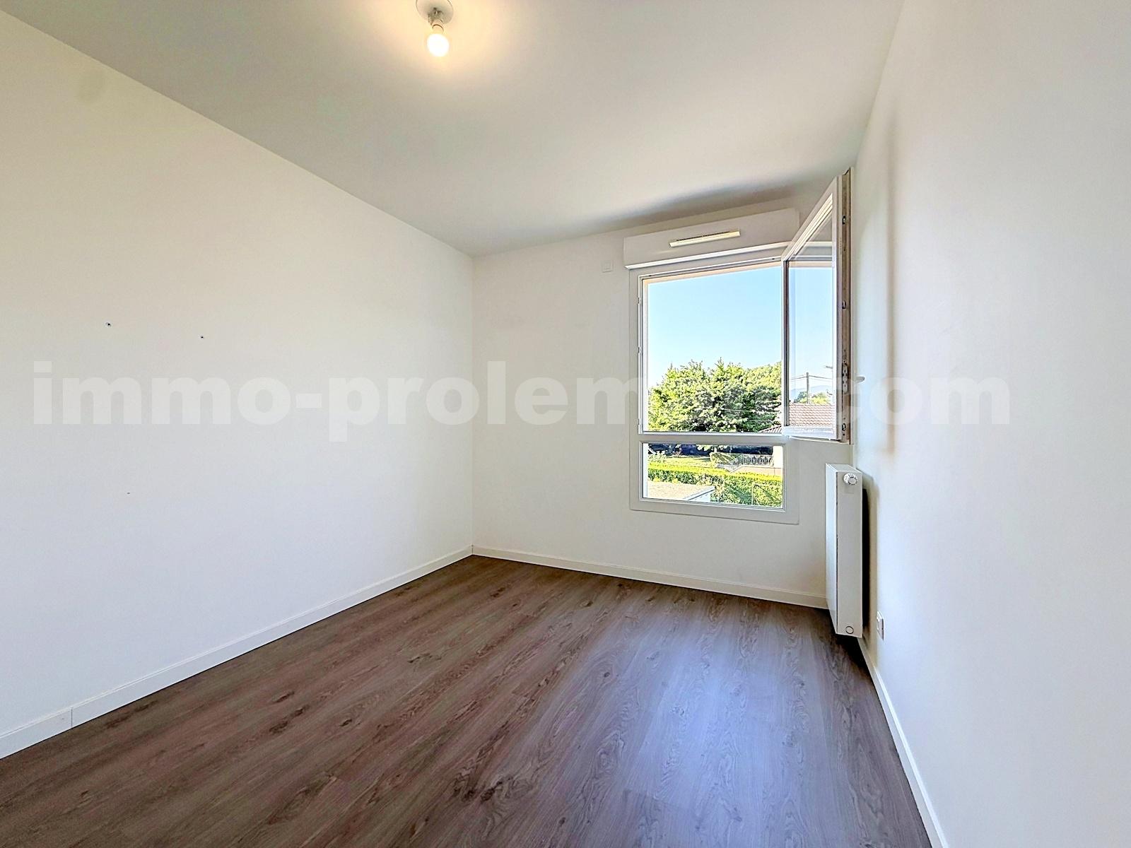 Apartment 3 Rooms VETRAZ-MONTHOUX - Photo 8