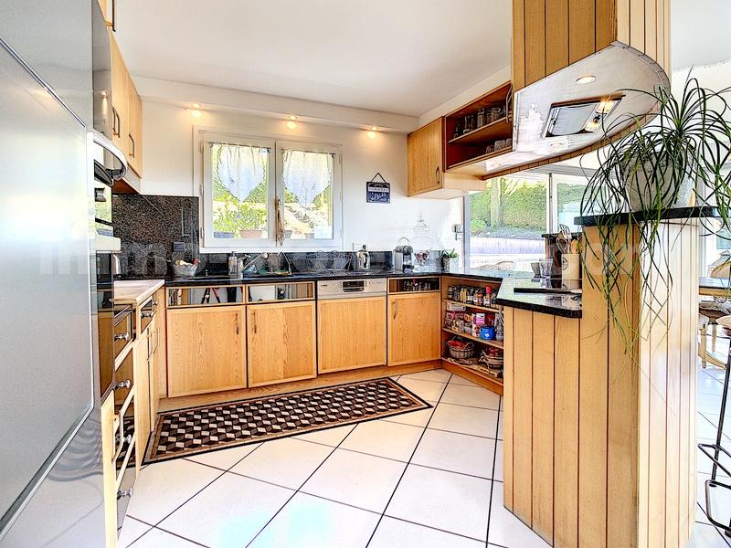 Maison 8 Pièce(s) SAINT-CERGUES - Photo 11